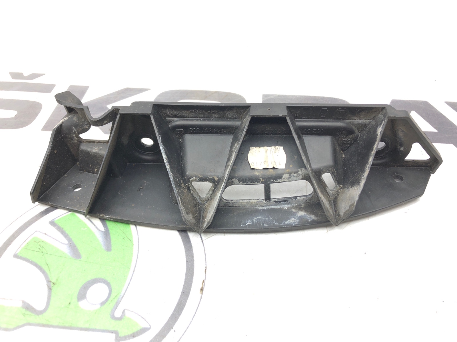 Направляющая бампера, 300 рублей, Москва