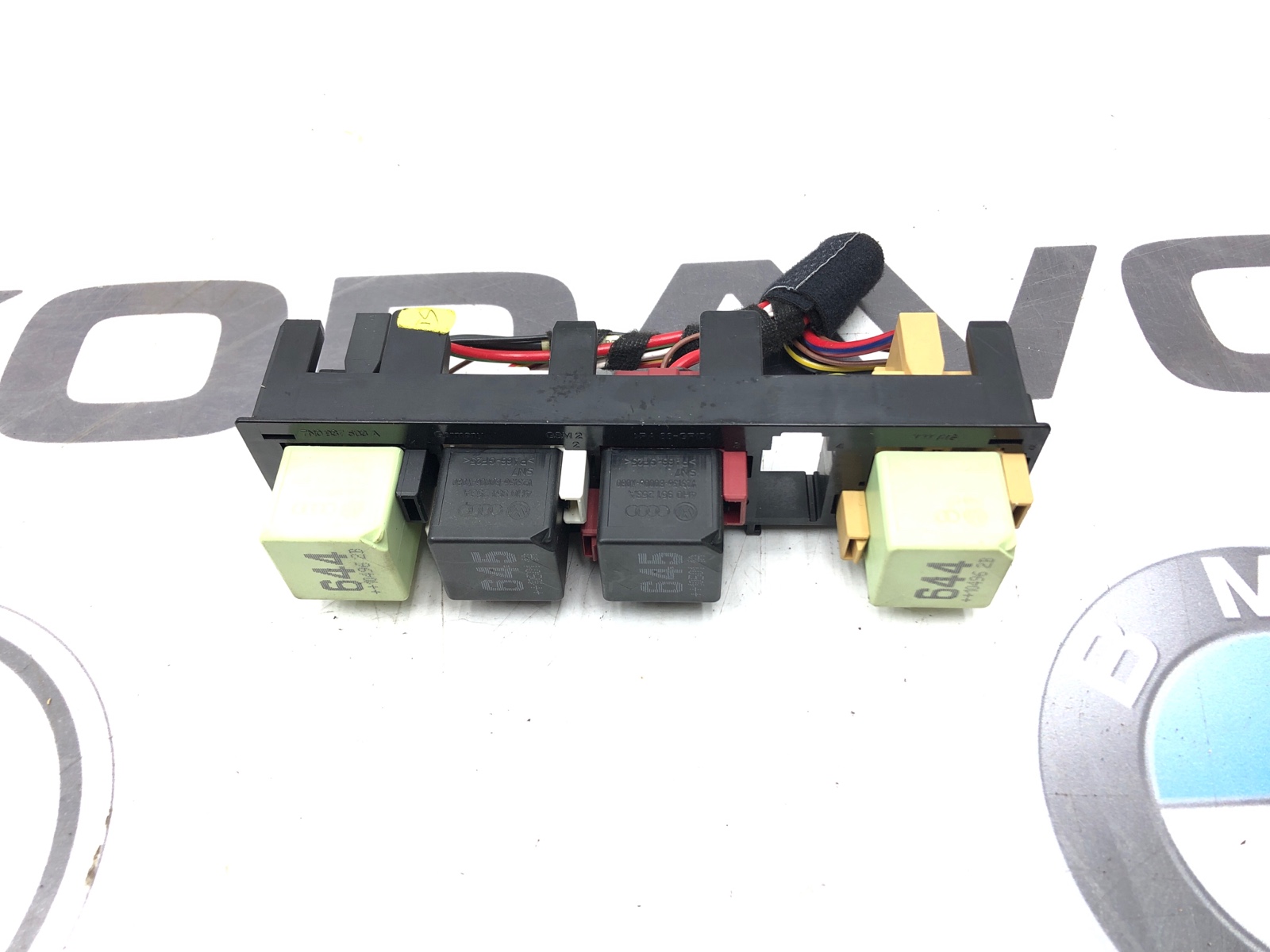 Блок реле, 1000 рублей, Москва