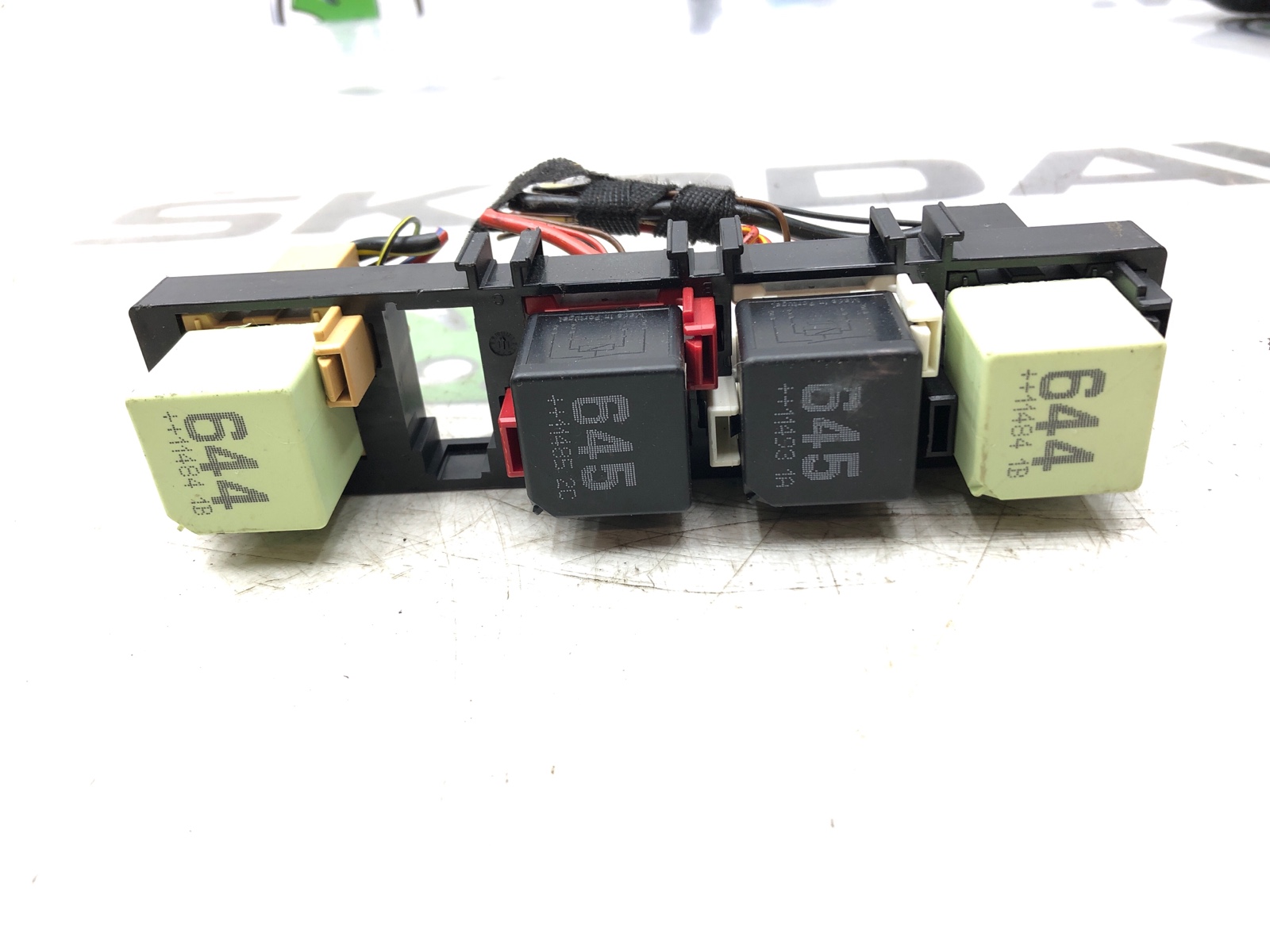 Блок реле, 1000 рублей, Москва