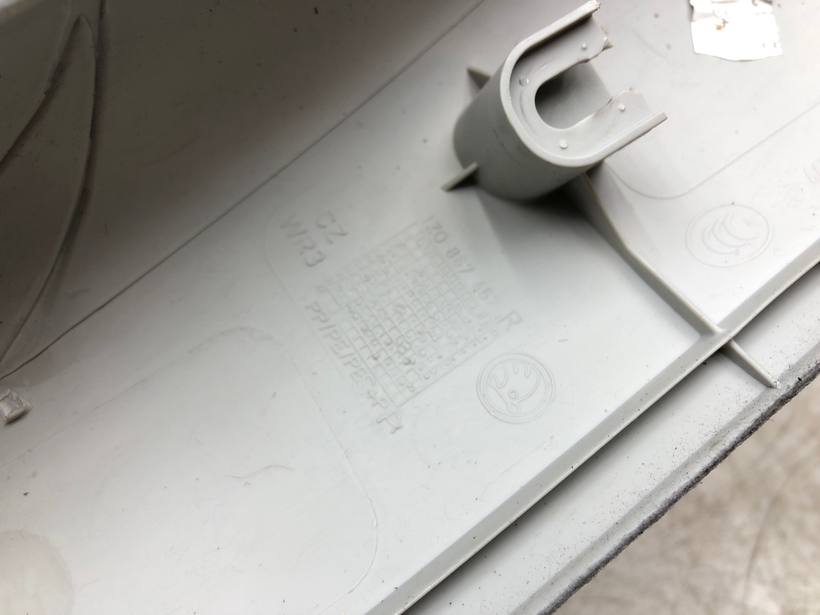 Накладка стойки, 1000 рублей, Москва