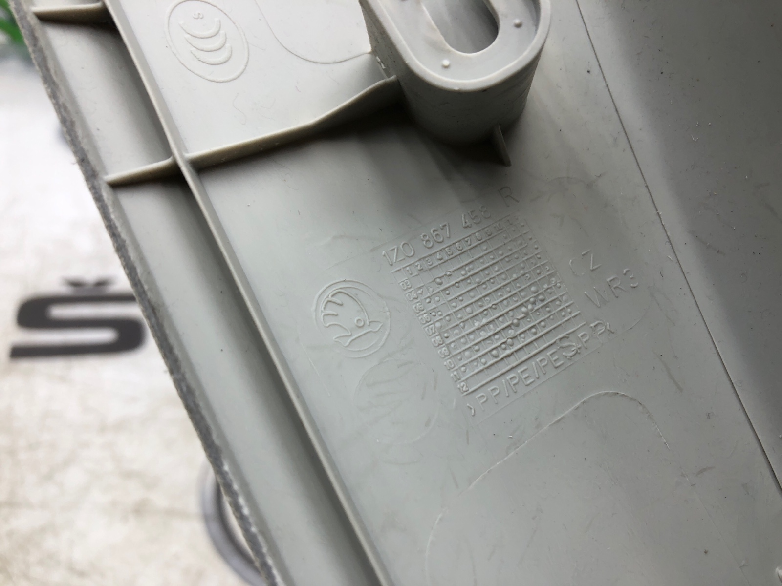 Накладка стойки, 1000 рублей, Москва