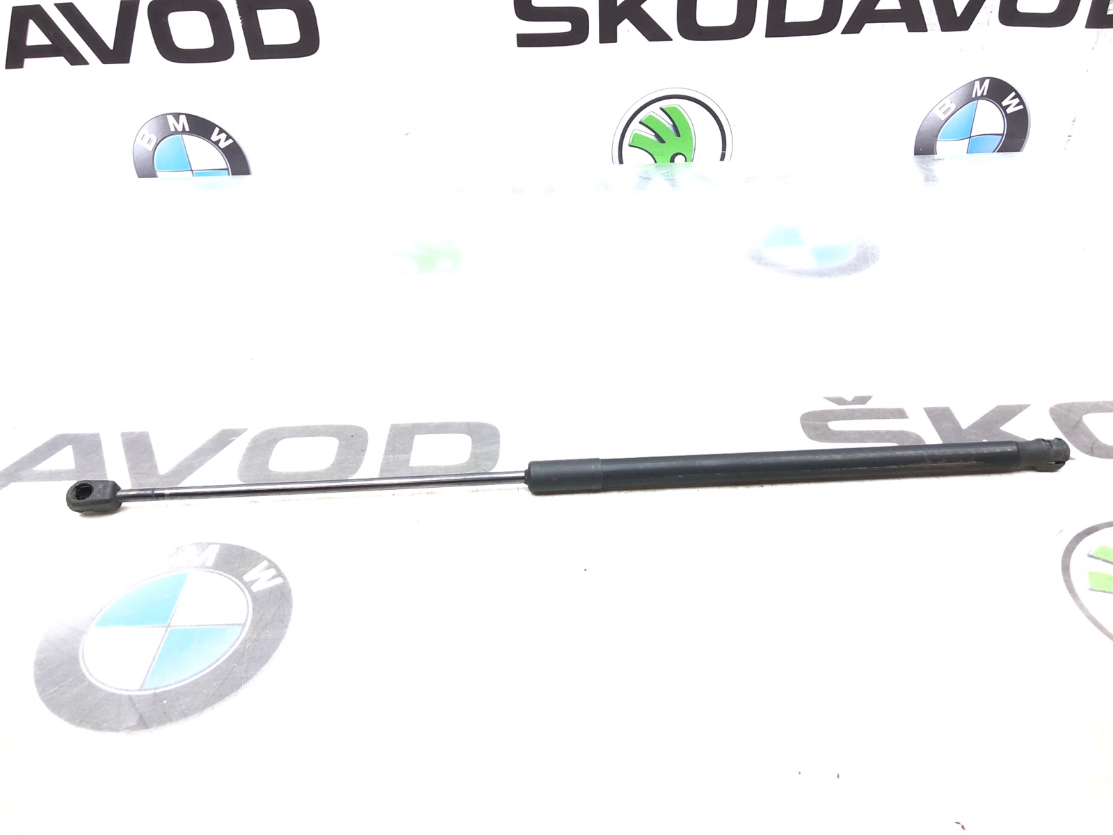 Амортизатор крышки багажника, 500 рублей, Москва