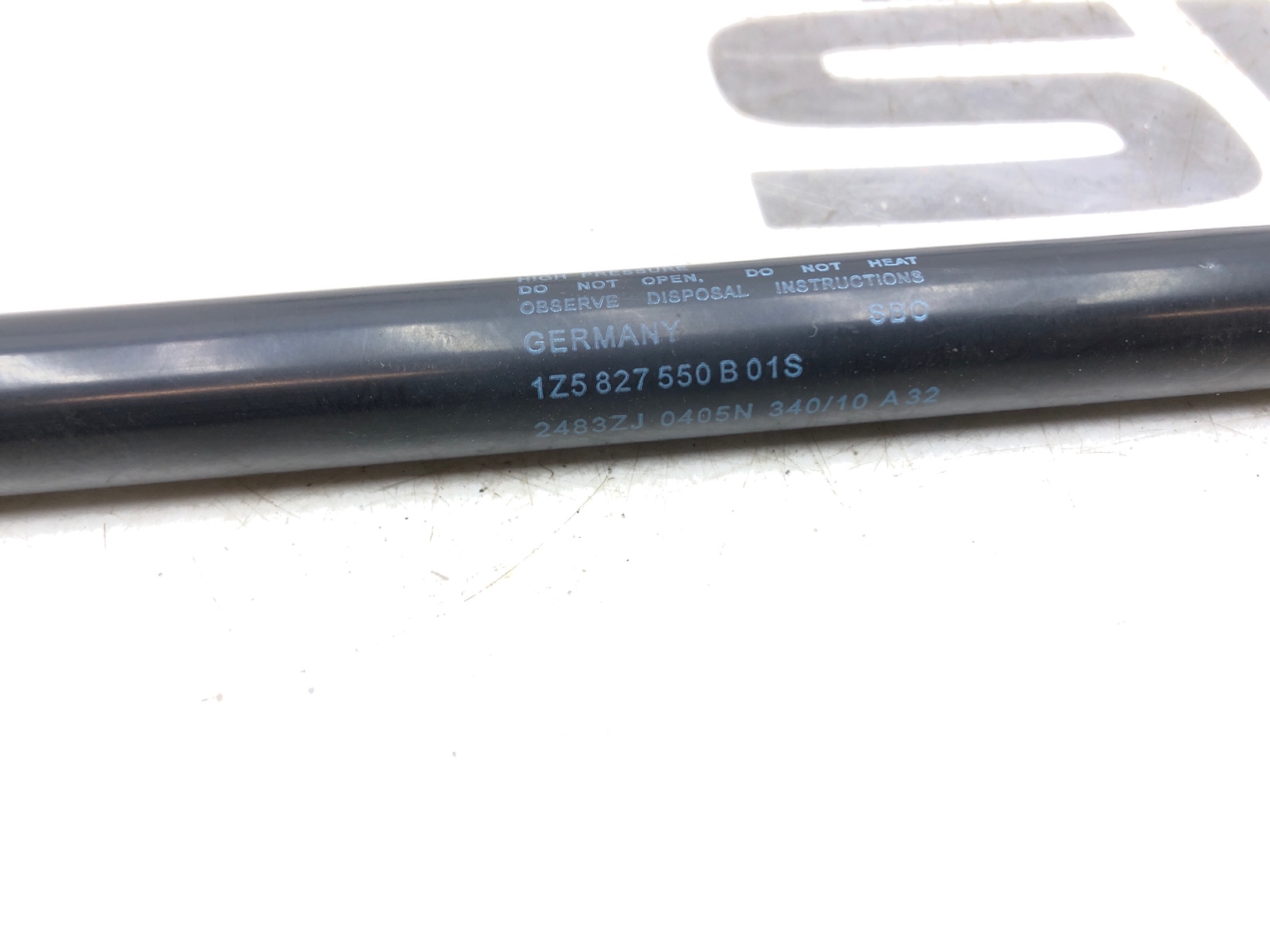 Амортизатор крышки багажника, 500 рублей, Москва