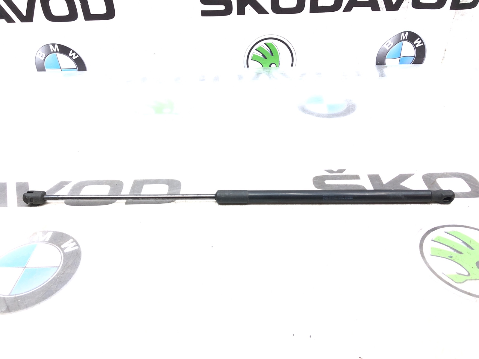 Амортизатор крышки багажника, 500 рублей, Москва