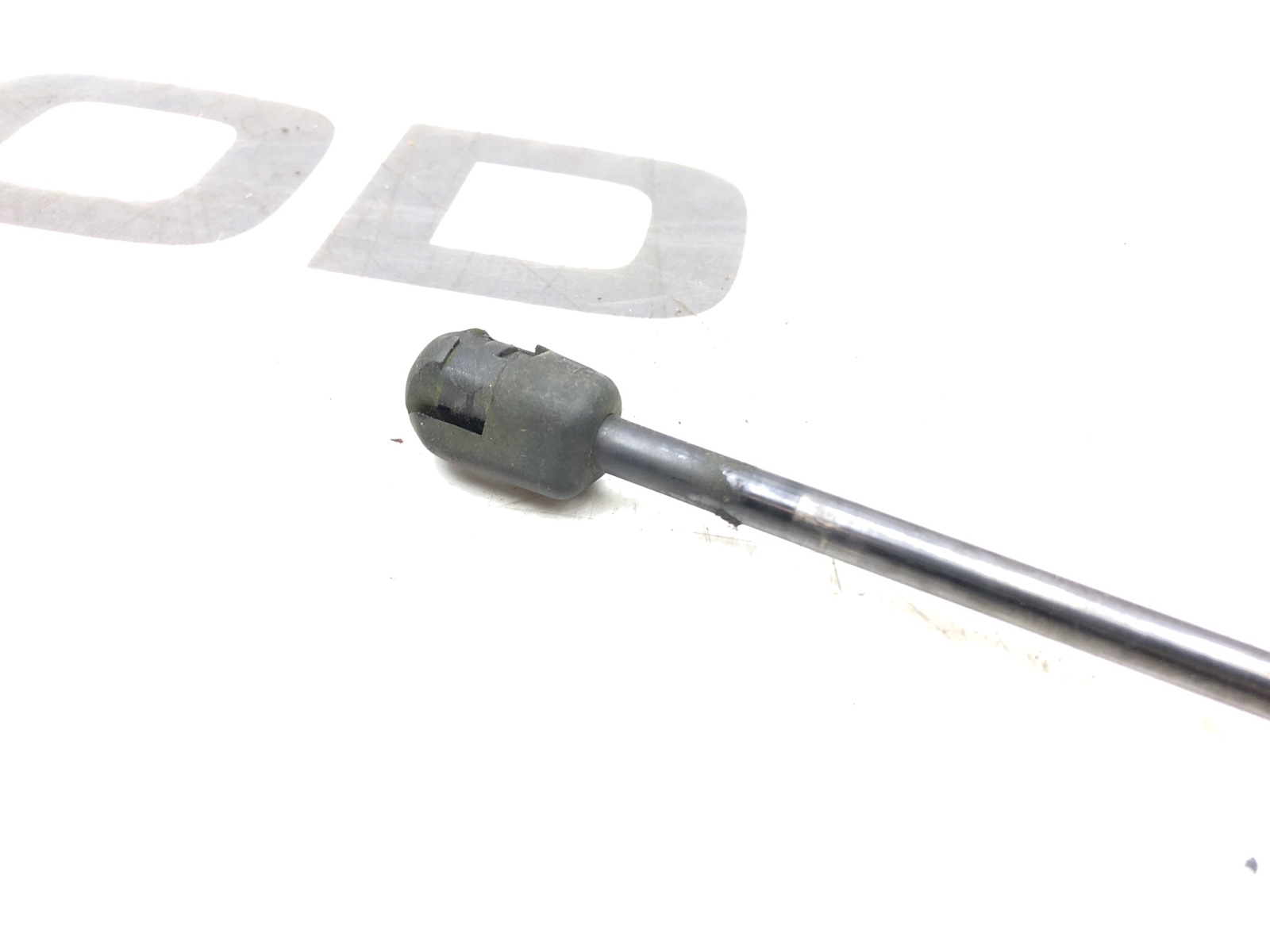 Амортизатор крышки багажника, 500 рублей, Москва