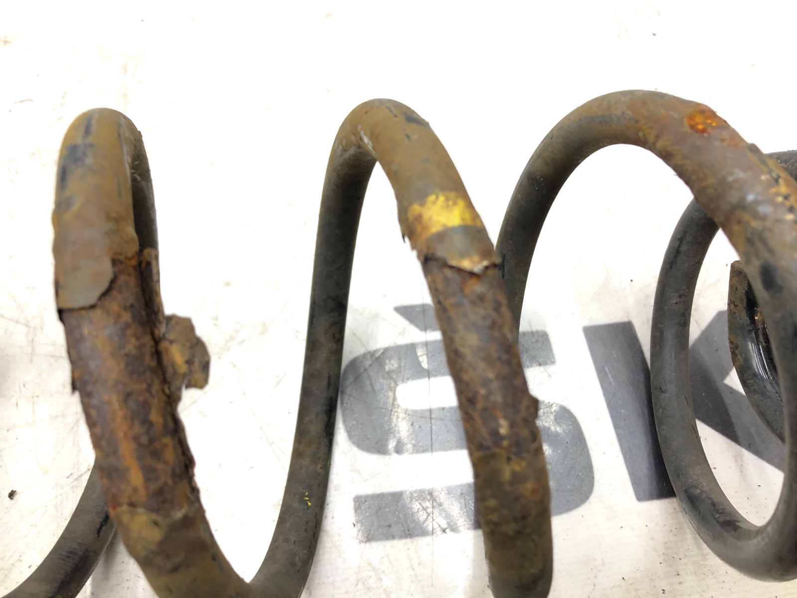 Пружина подвески, 2000 рублей, Москва