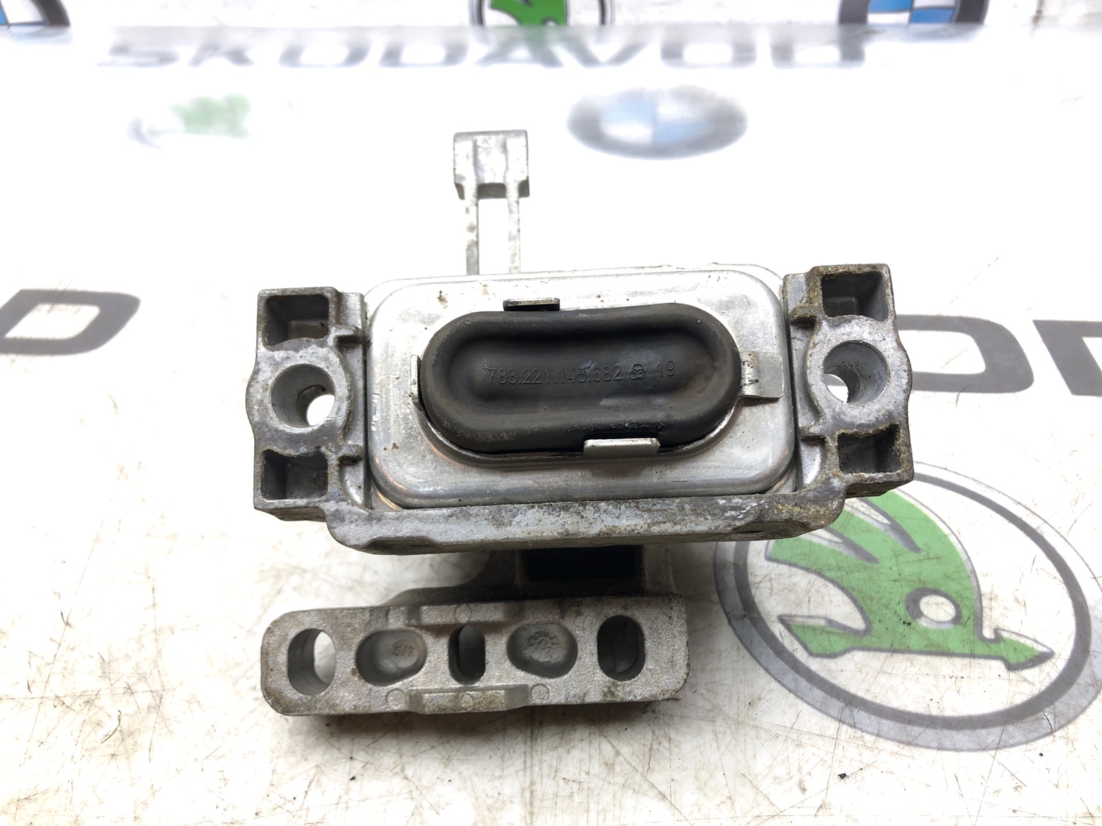 Опора двигателя, 2500 рублей, Москва