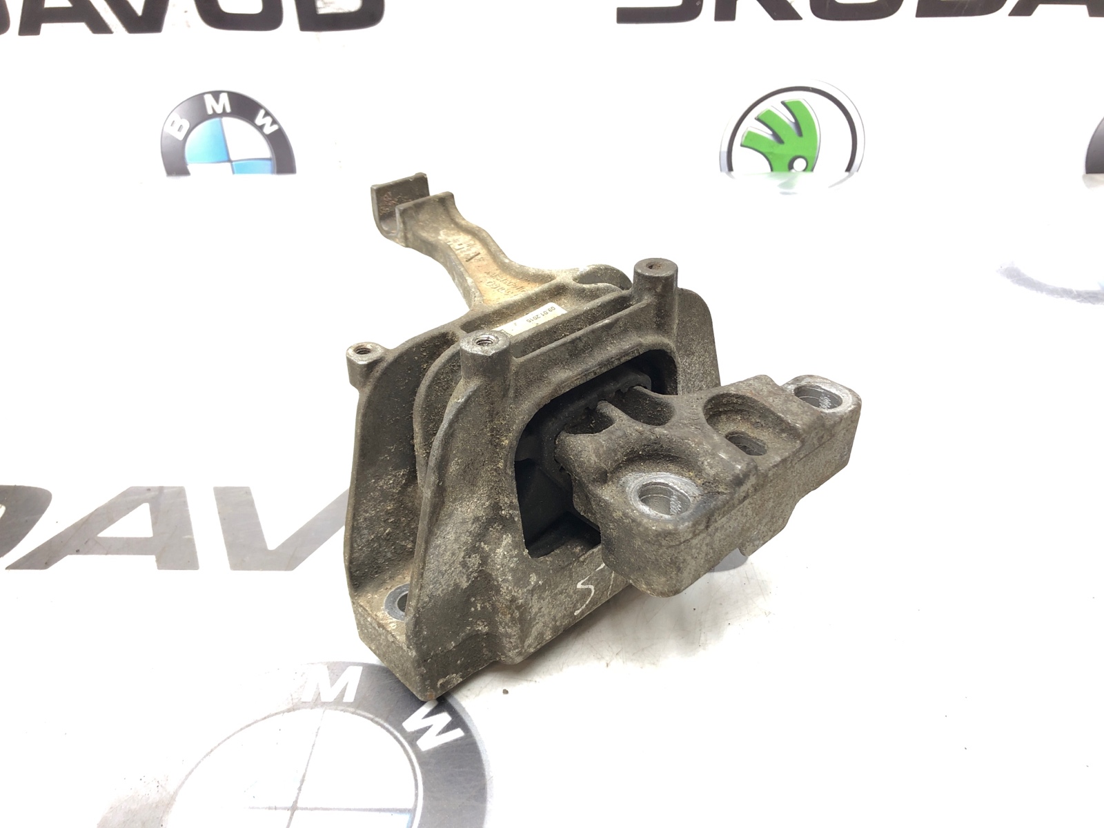 Опора двигателя, 2000 рублей, Москва