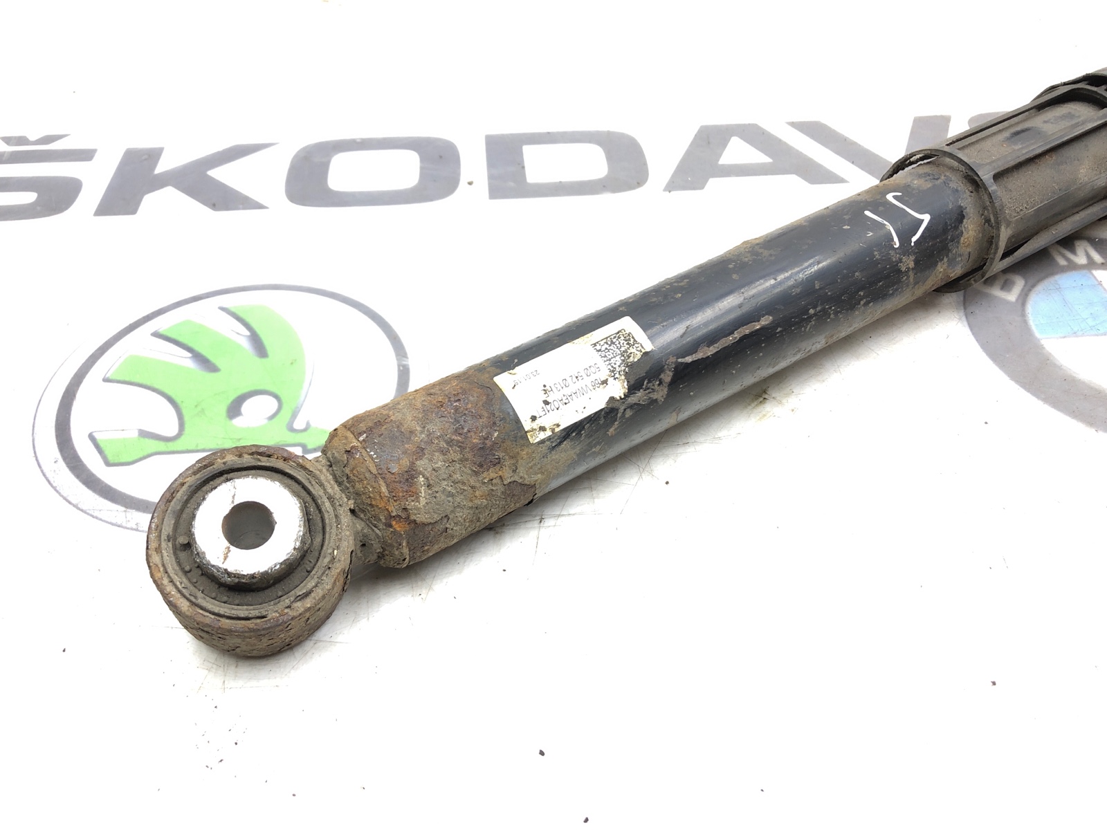 Амортизатор, 1000 рублей, Москва