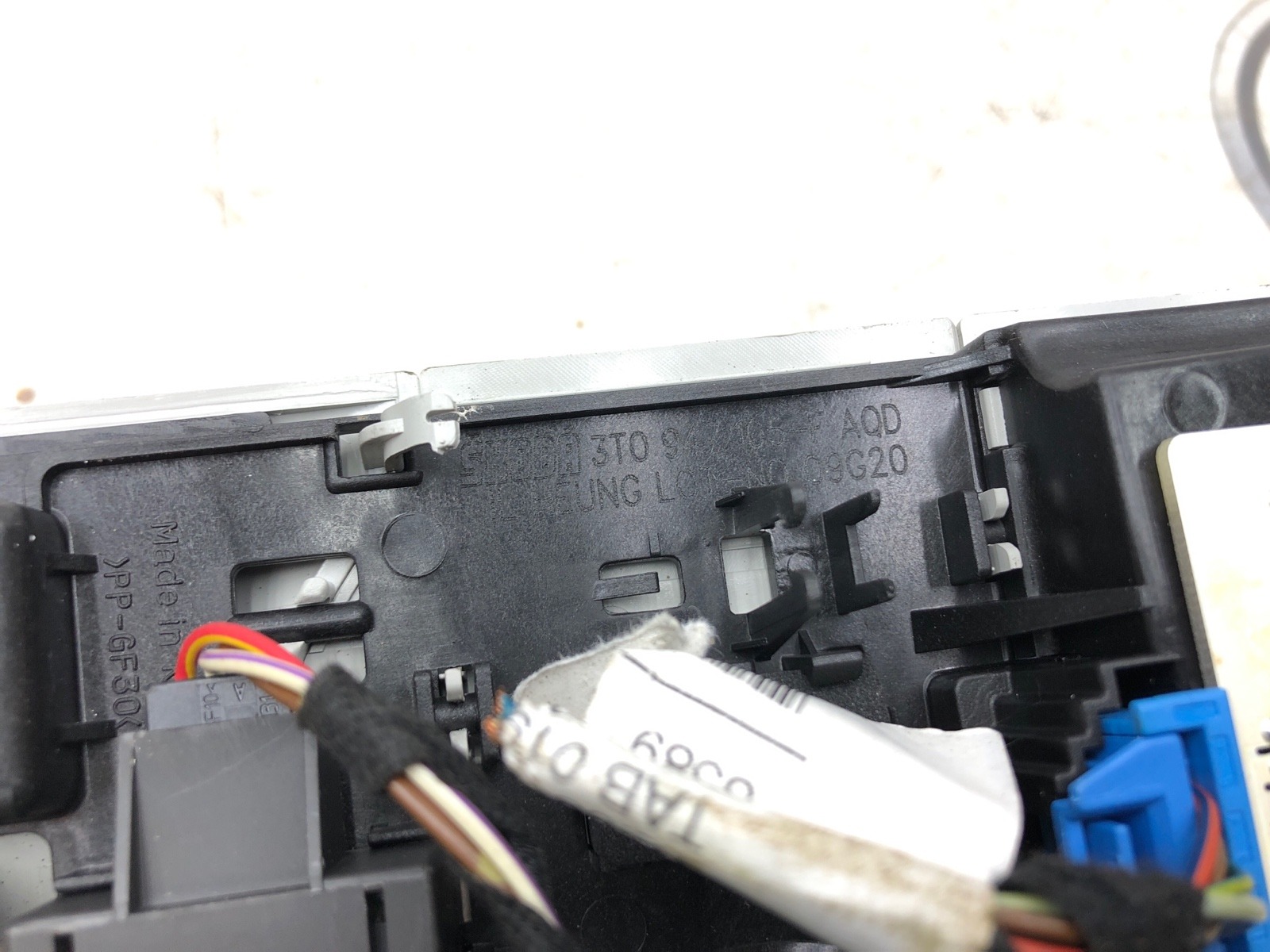 Плафон освещения салона, 4500 рублей, Москва