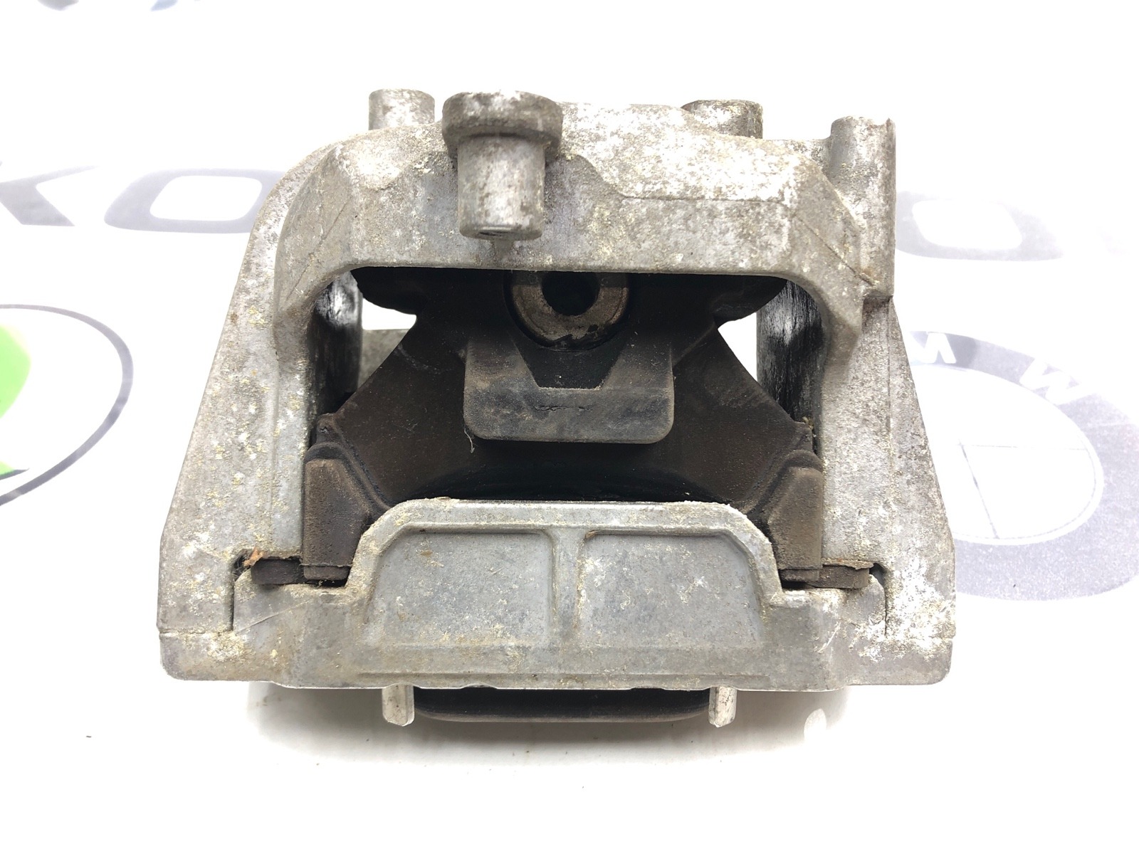 Опора двигателя, 1000 рублей, Москва