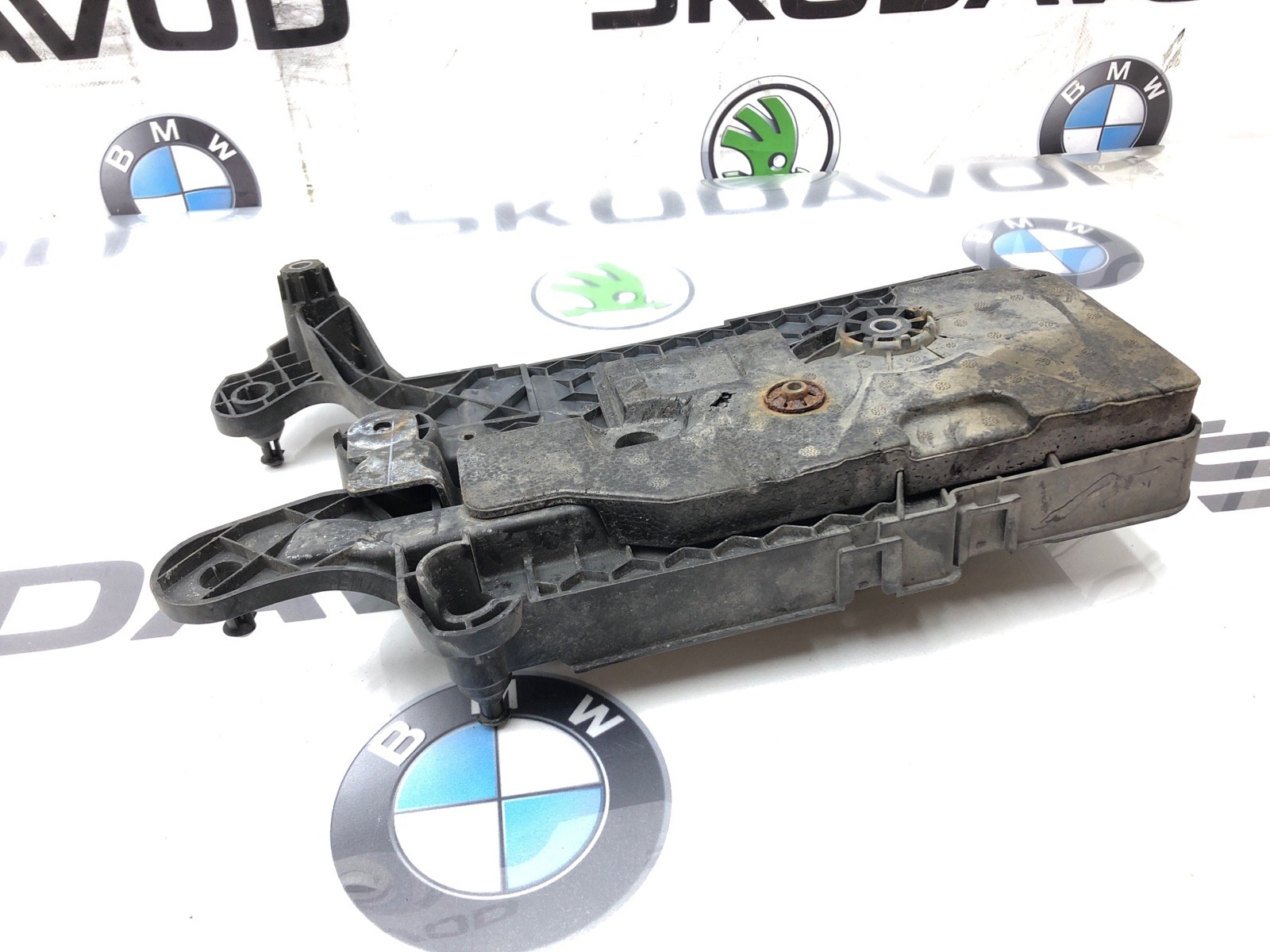 Площадка аккумулятора (АКБ), 1000 рублей, Москва