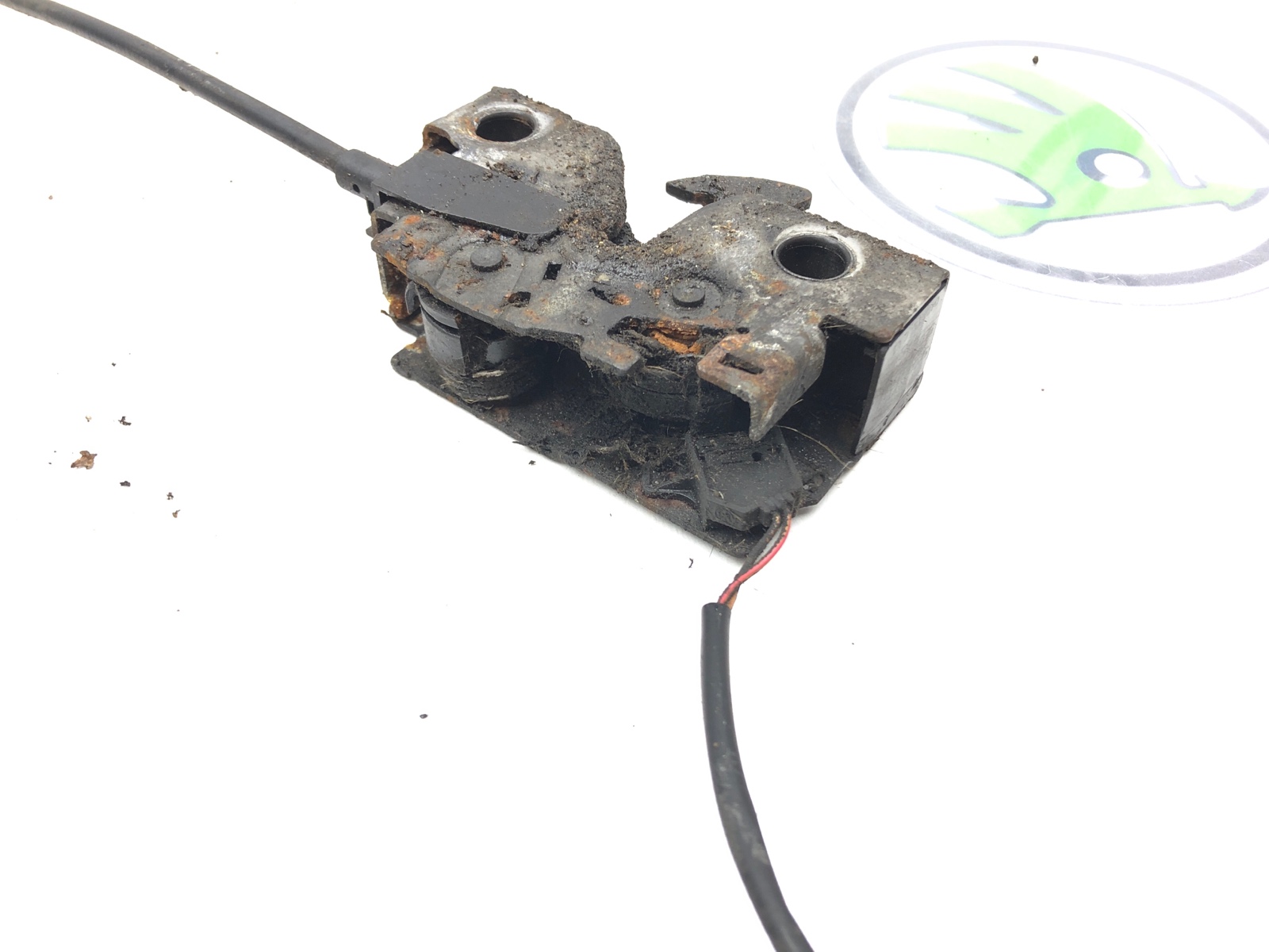 замок капота, 1000 рублей, Москва