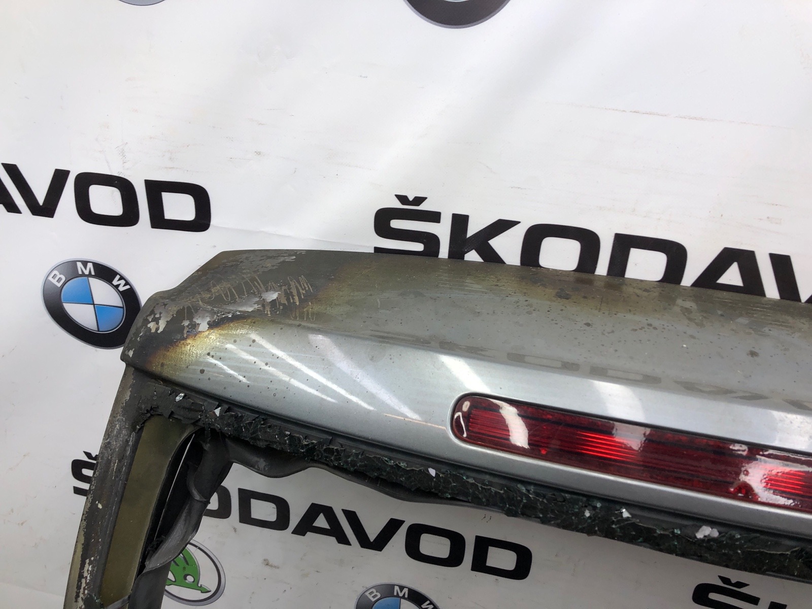 крышка багажника, 5000 рублей, Москва