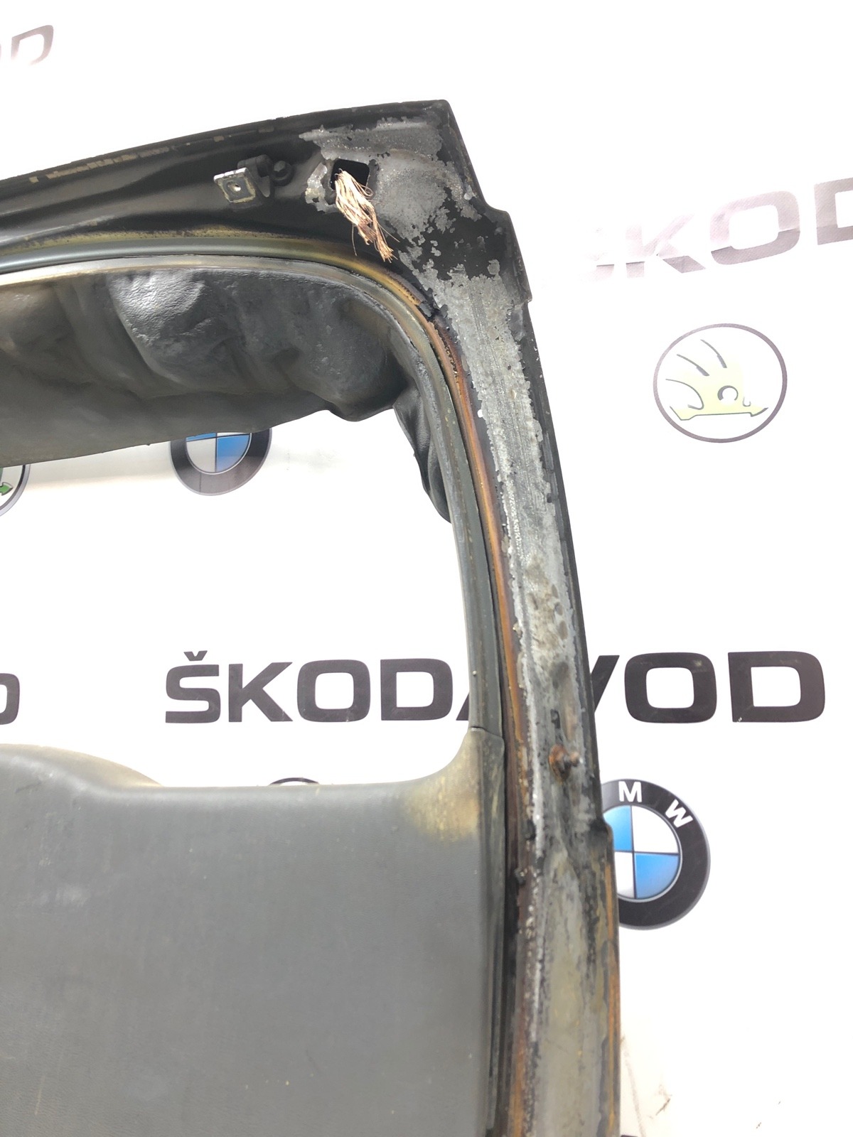 крышка багажника, 5000 рублей, Москва