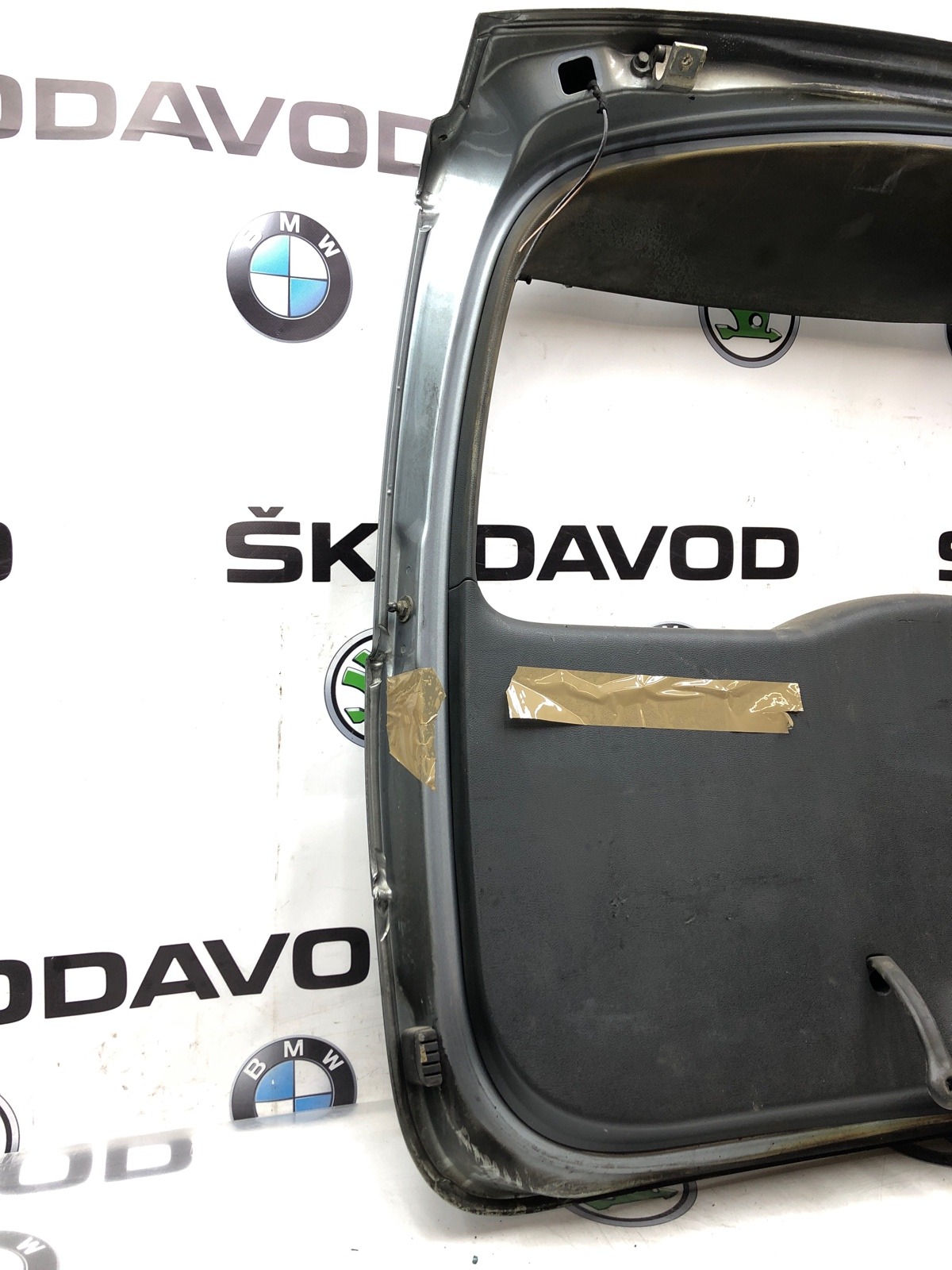 крышка багажника, 5000 рублей, Москва