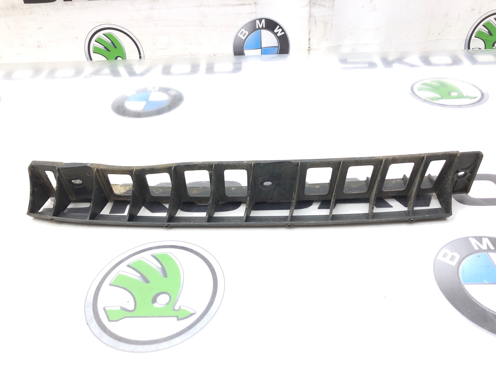 Направляющая бампера, 500 рублей, Москва