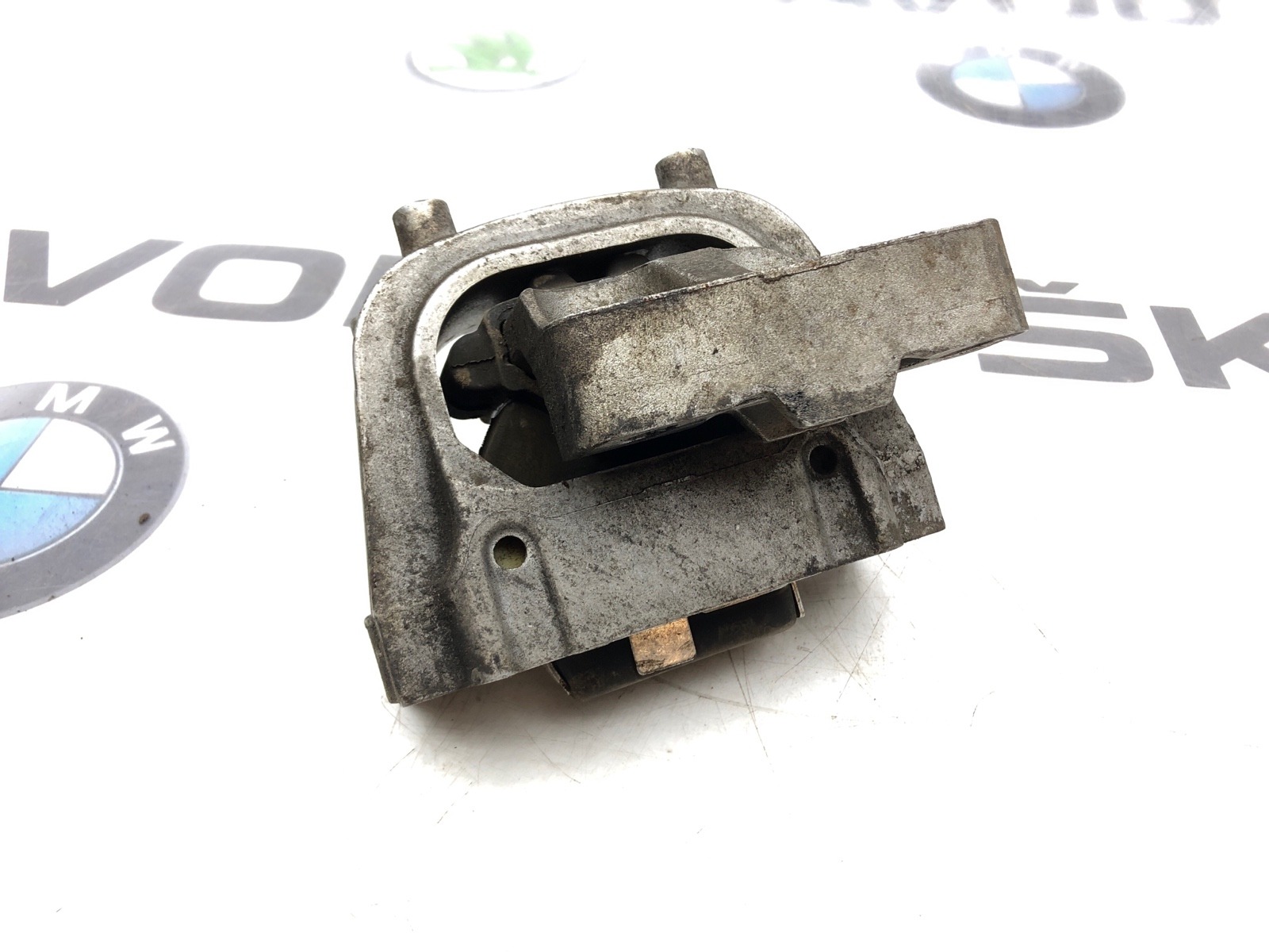 Опора двигателя, 2000 рублей, Москва