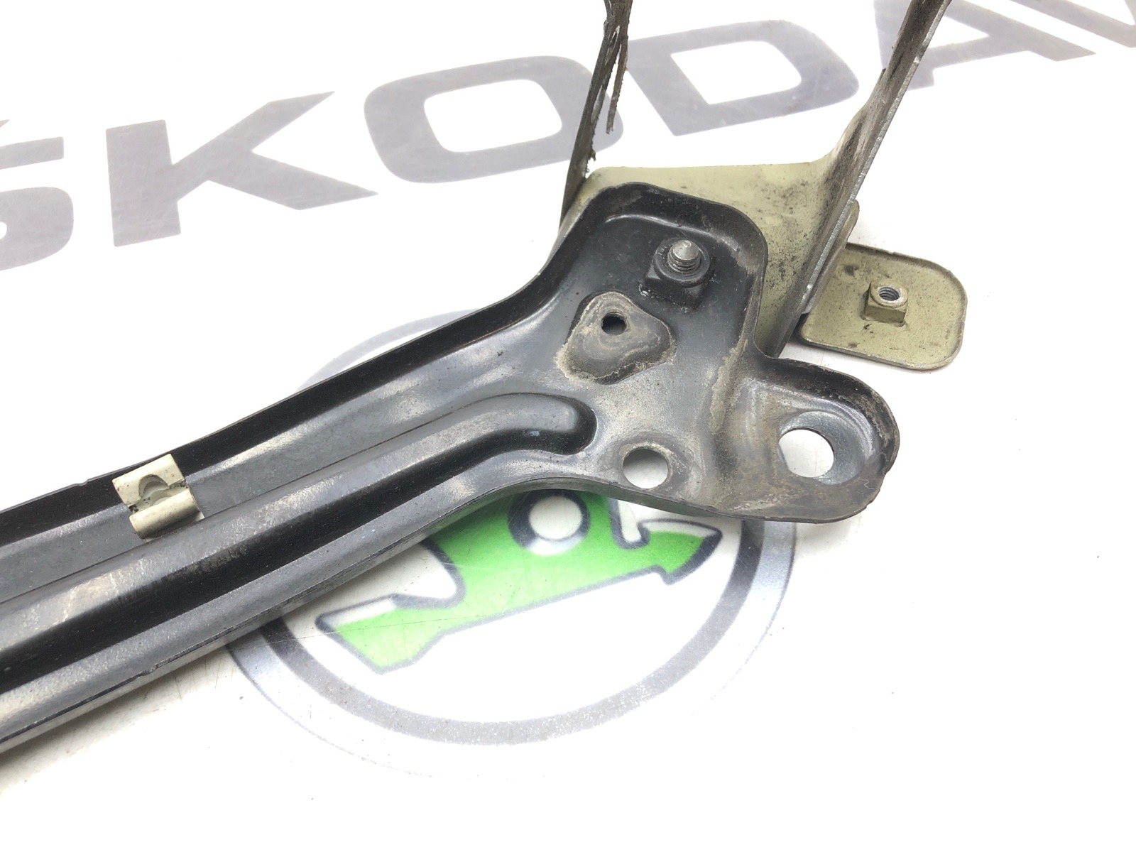 Кронштейн передней панели, 2000 рублей, Москва