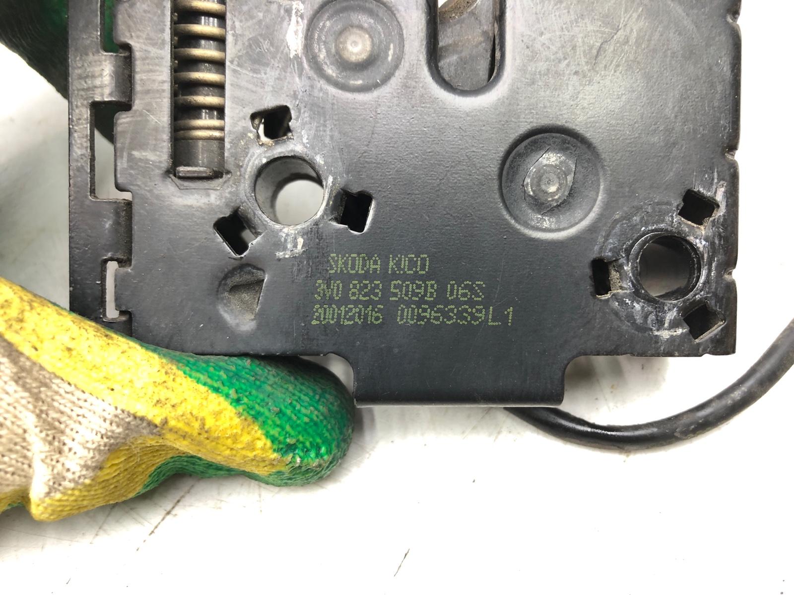 замок капота, 4000 рублей, Москва