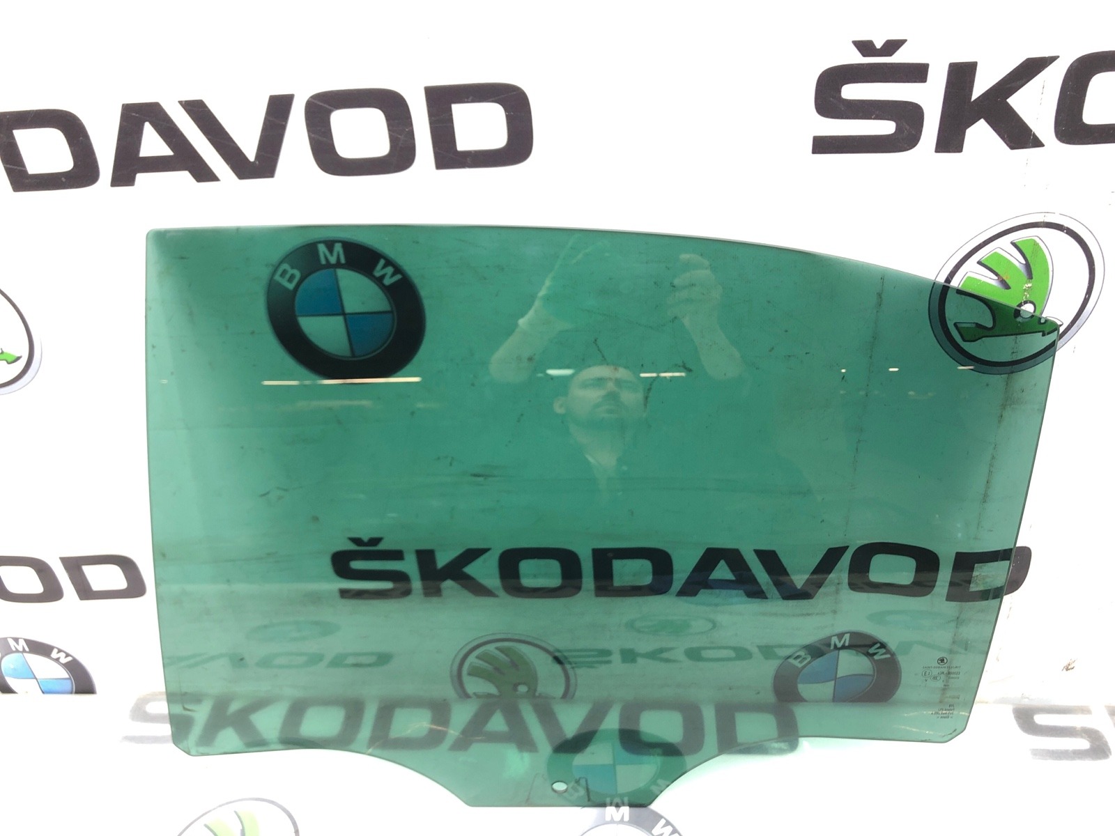 Стекло двери, 9000 рублей, Москва