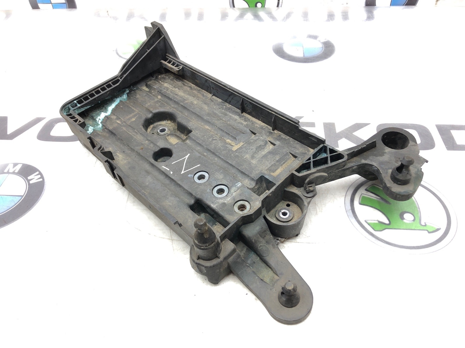 Площадка аккумулятора (АКБ), 1000 рублей, Москва