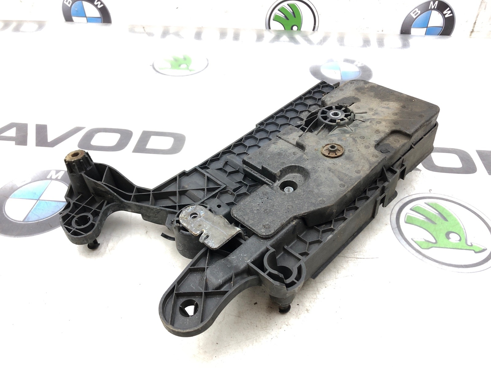 Площадка аккумулятора (АКБ), 1000 рублей, Москва