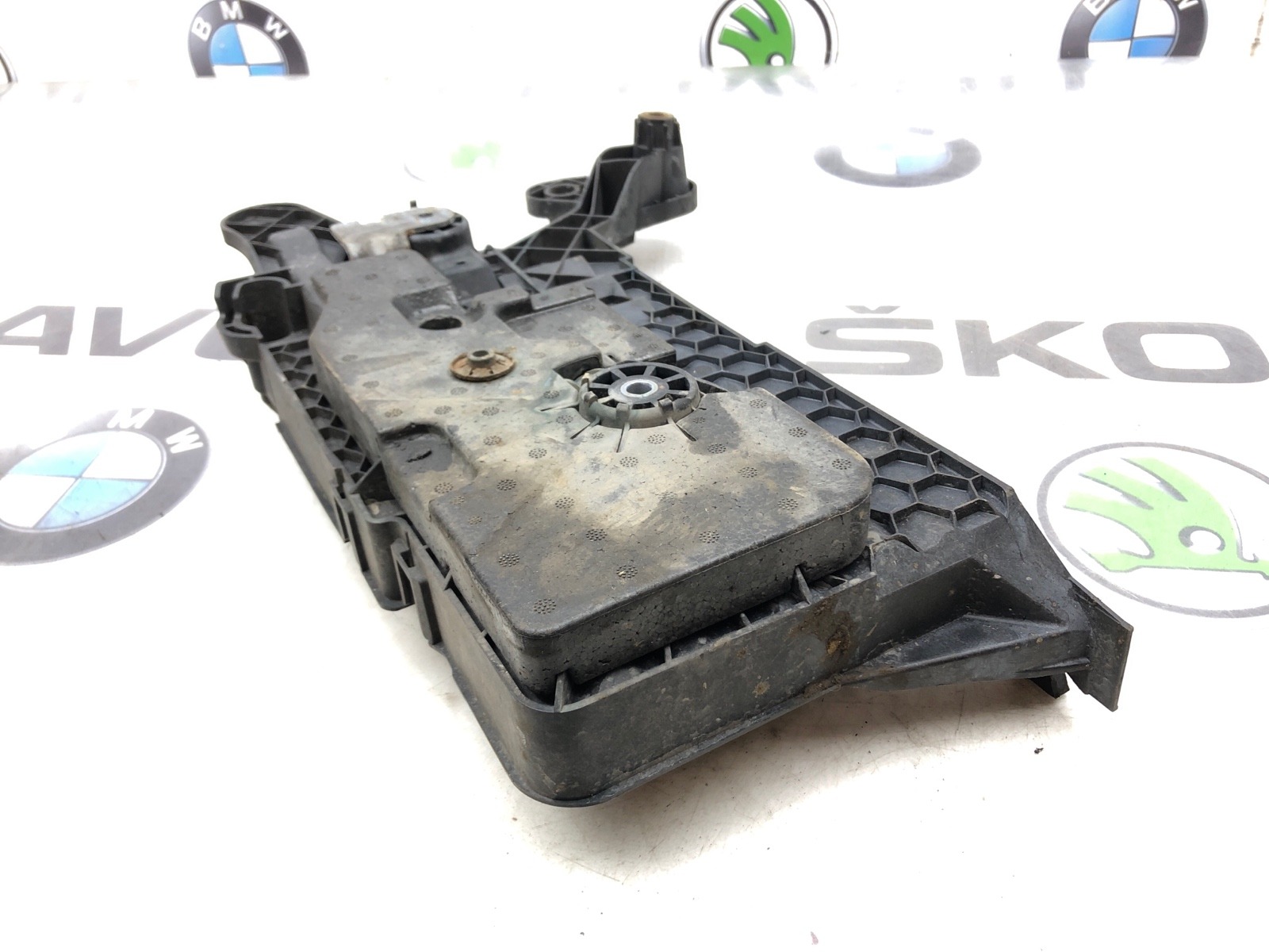 Площадка аккумулятора (АКБ), 1000 рублей, Москва