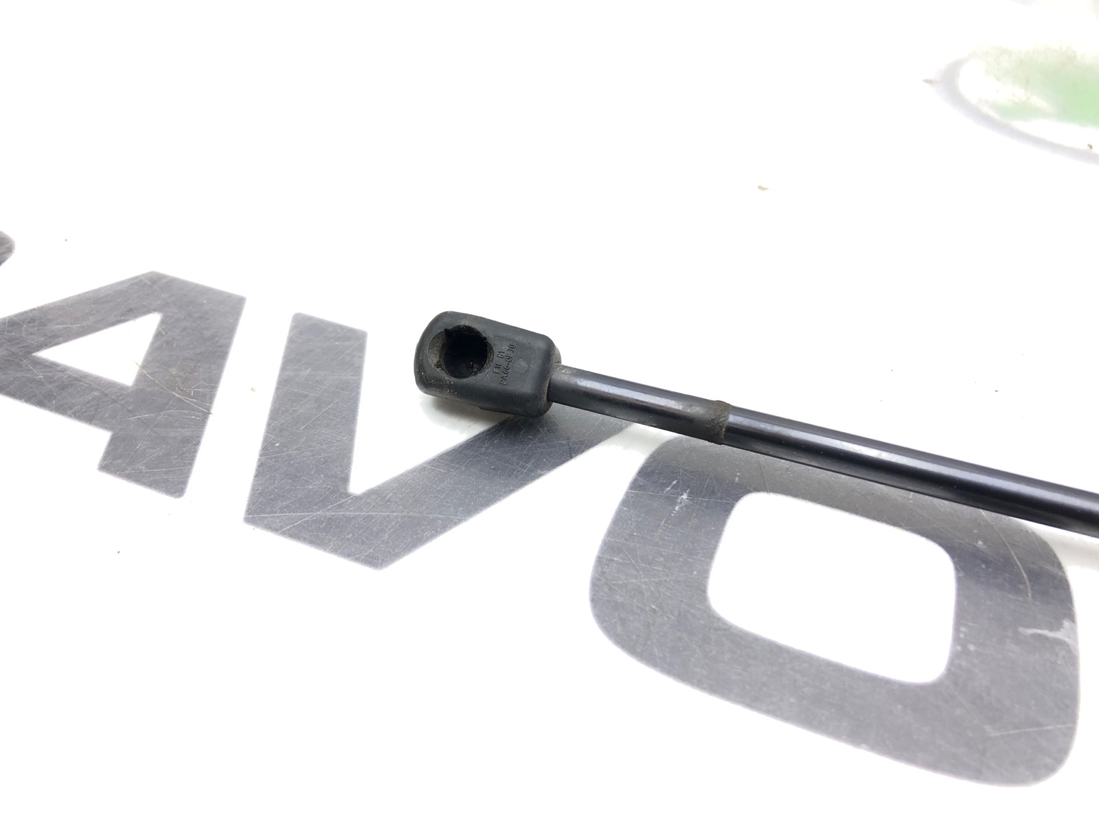 Амортизатор крышки багажника, 500 рублей, Москва