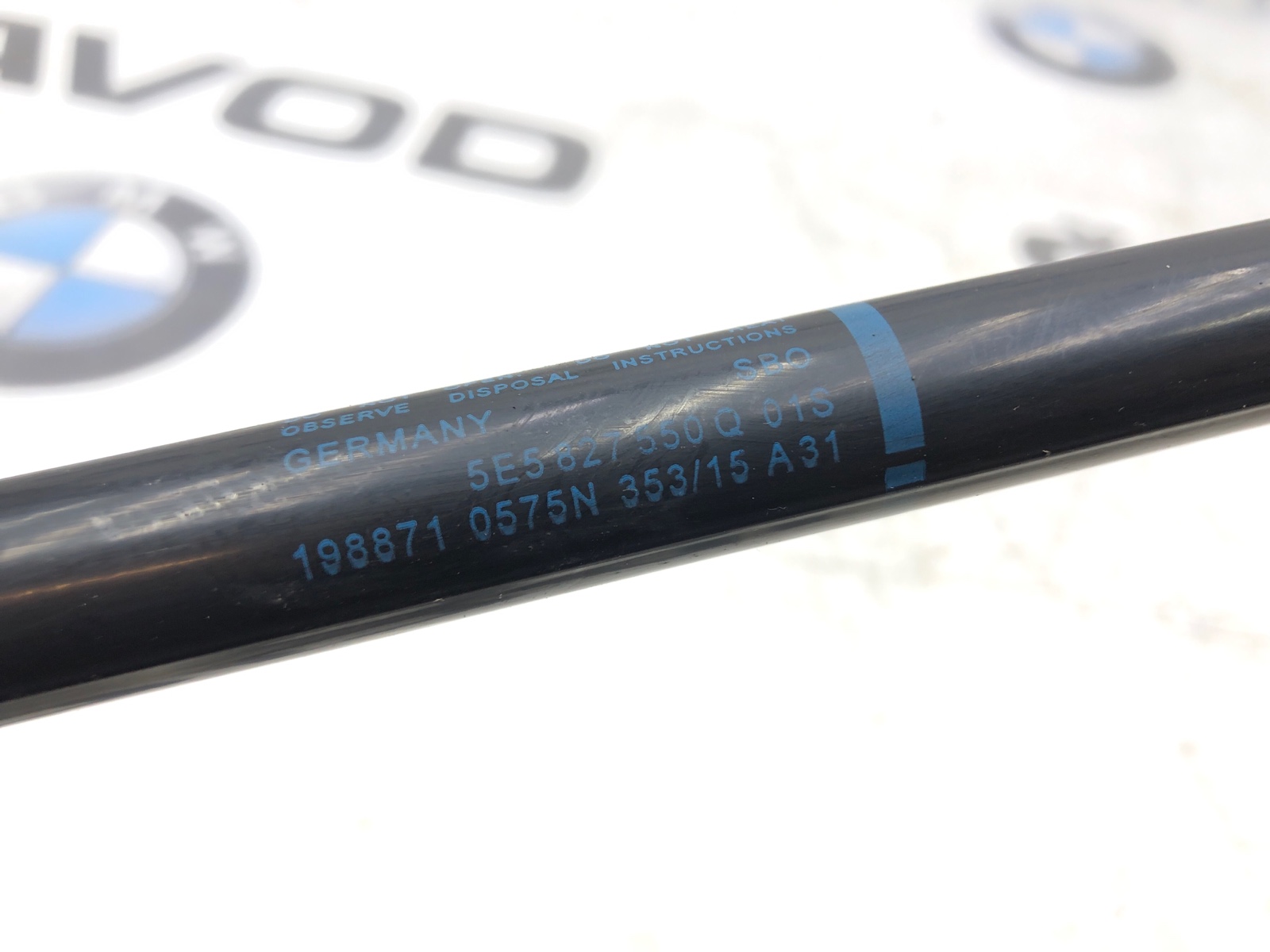 Амортизатор крышки багажника, 500 рублей, Москва