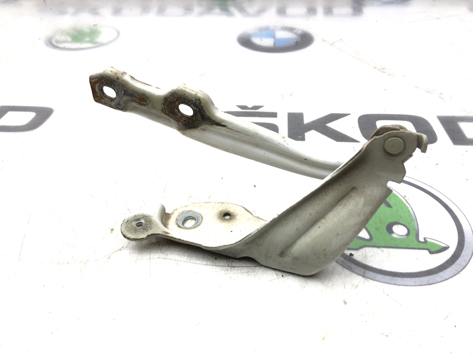 петля капота, 2000 рублей, Москва