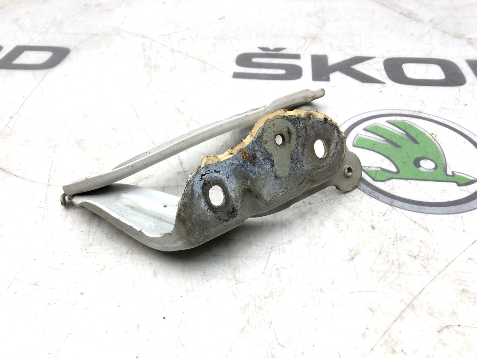 петля капота, 2000 рублей, Москва