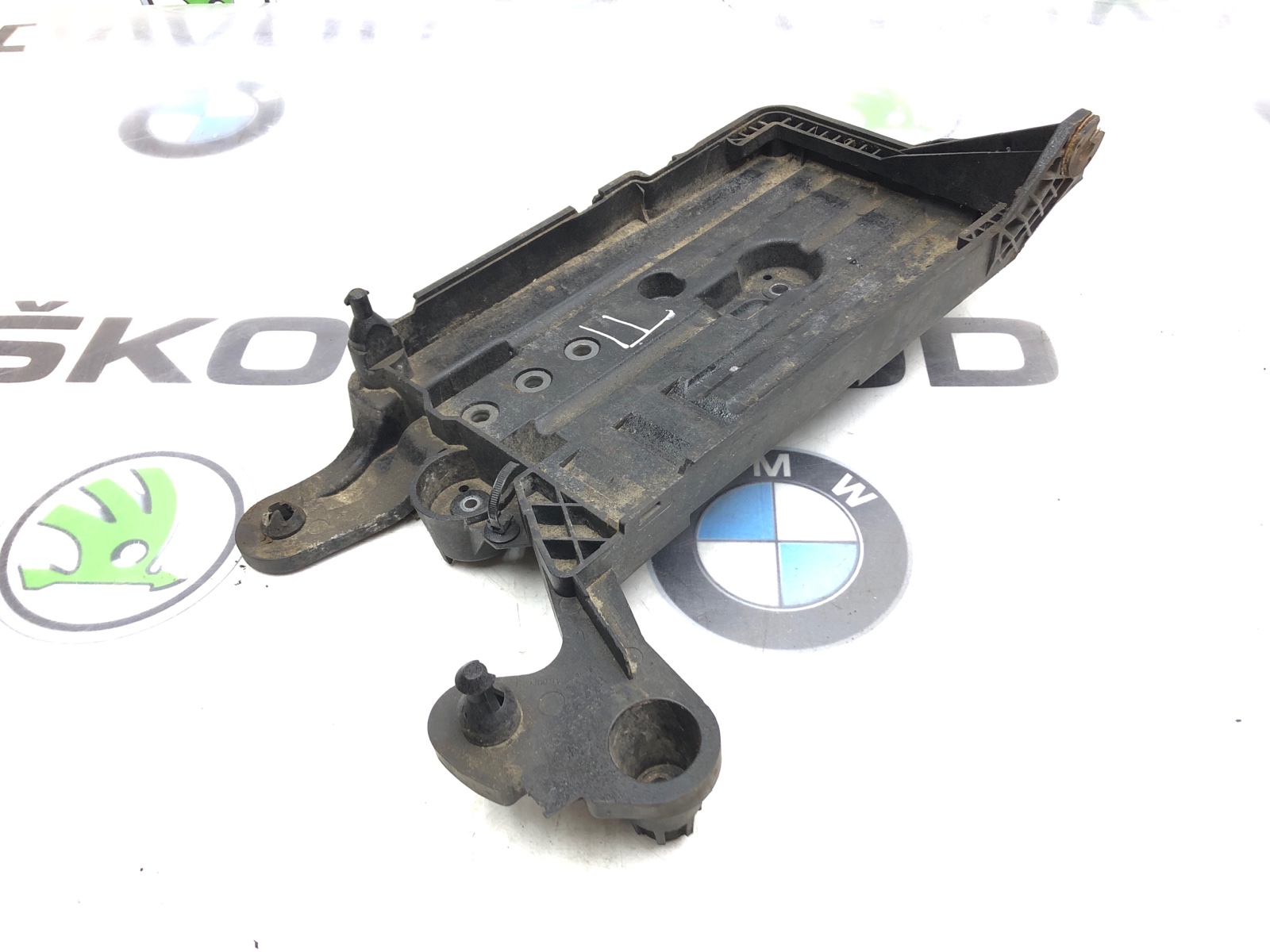 Площадка аккумулятора (АКБ), 1000 рублей, Москва