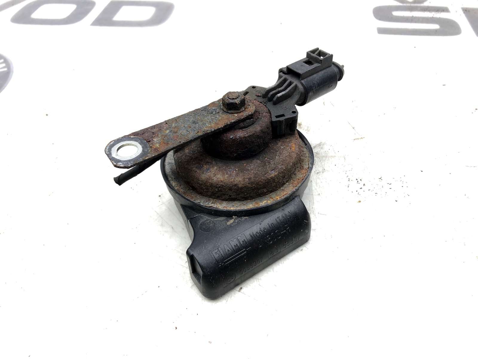 Звуковой сигнал, 1500 рублей, Москва