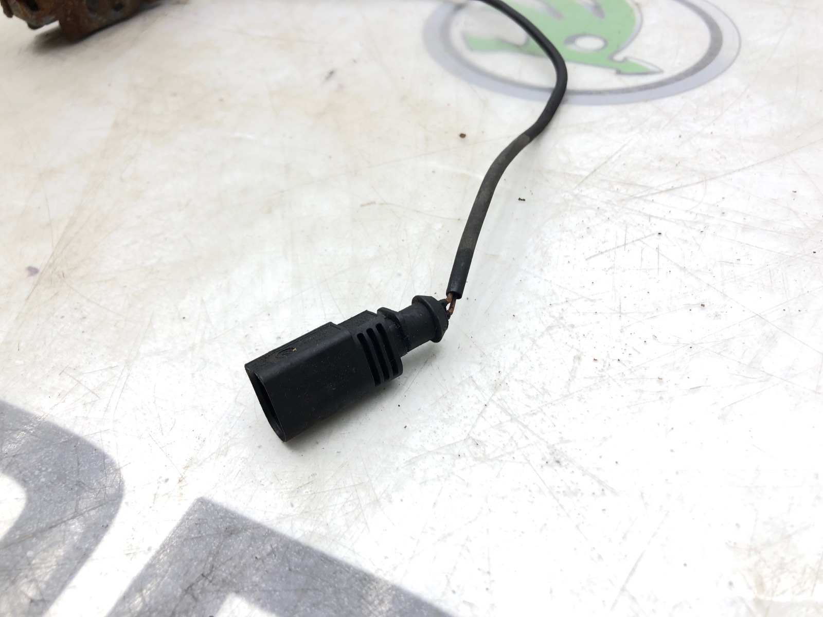 замок капота, 1000 рублей, Москва