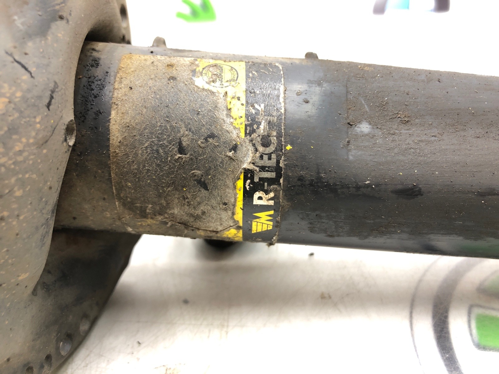 Амортизатор, 2000 рублей, Москва