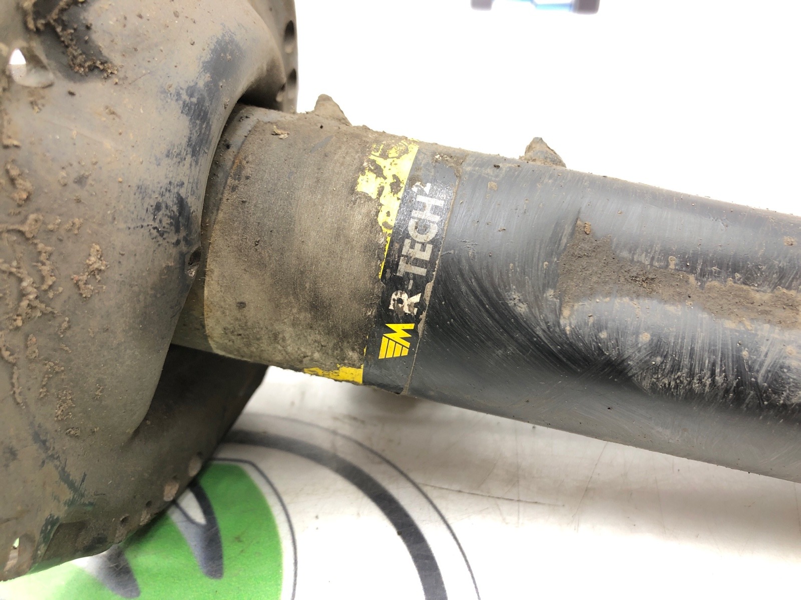 Амортизатор, 2000 рублей, Москва