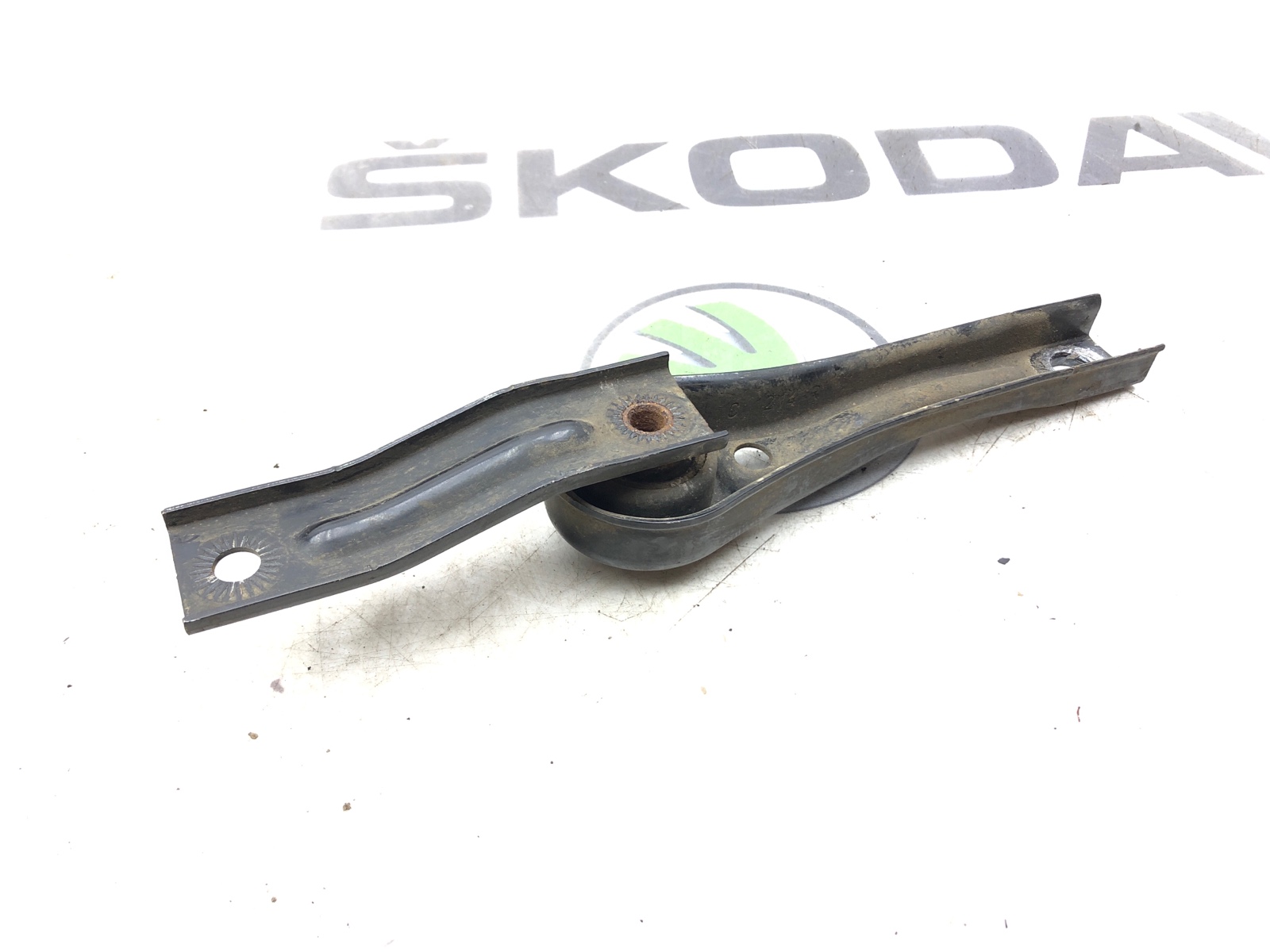 Кронштейн двигателя, 1000 рублей, Москва