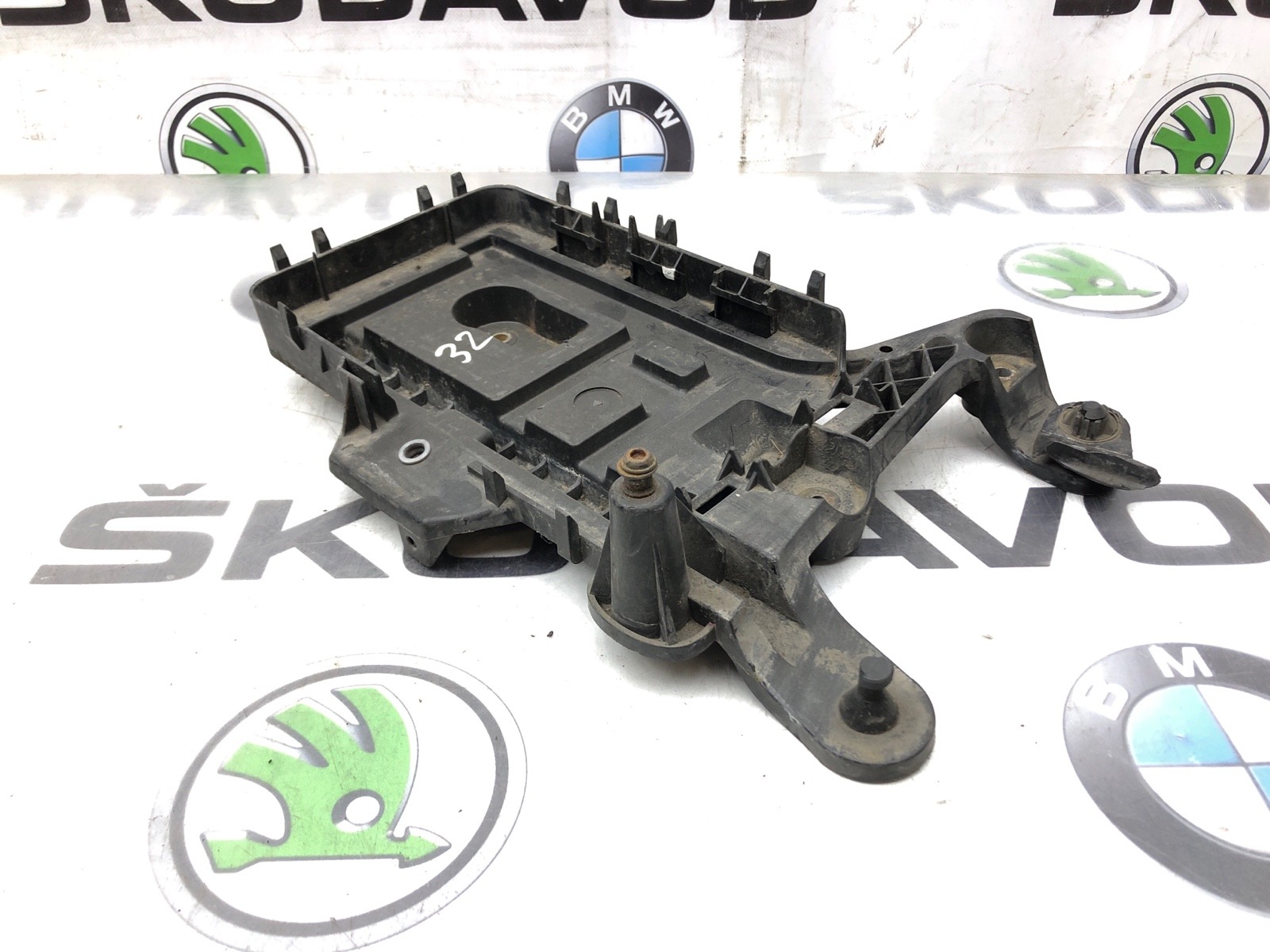 Площадка аккумулятора (АКБ), 1500 рублей, Москва