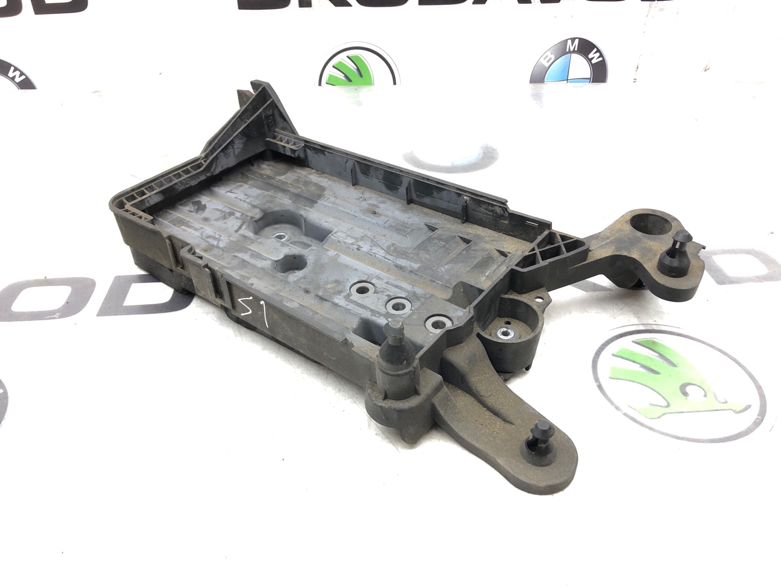 Площадка аккумулятора (АКБ), 1000 рублей, Москва