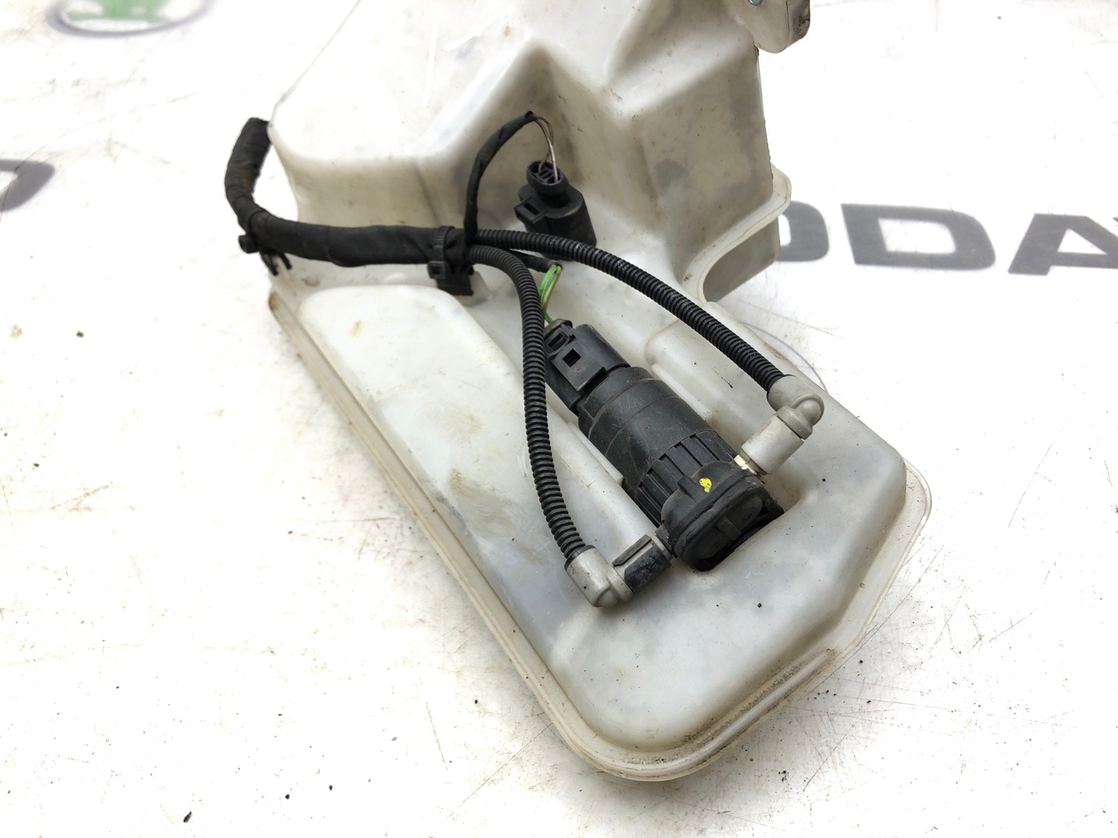 бачок омывателя, 3000 рублей, Москва