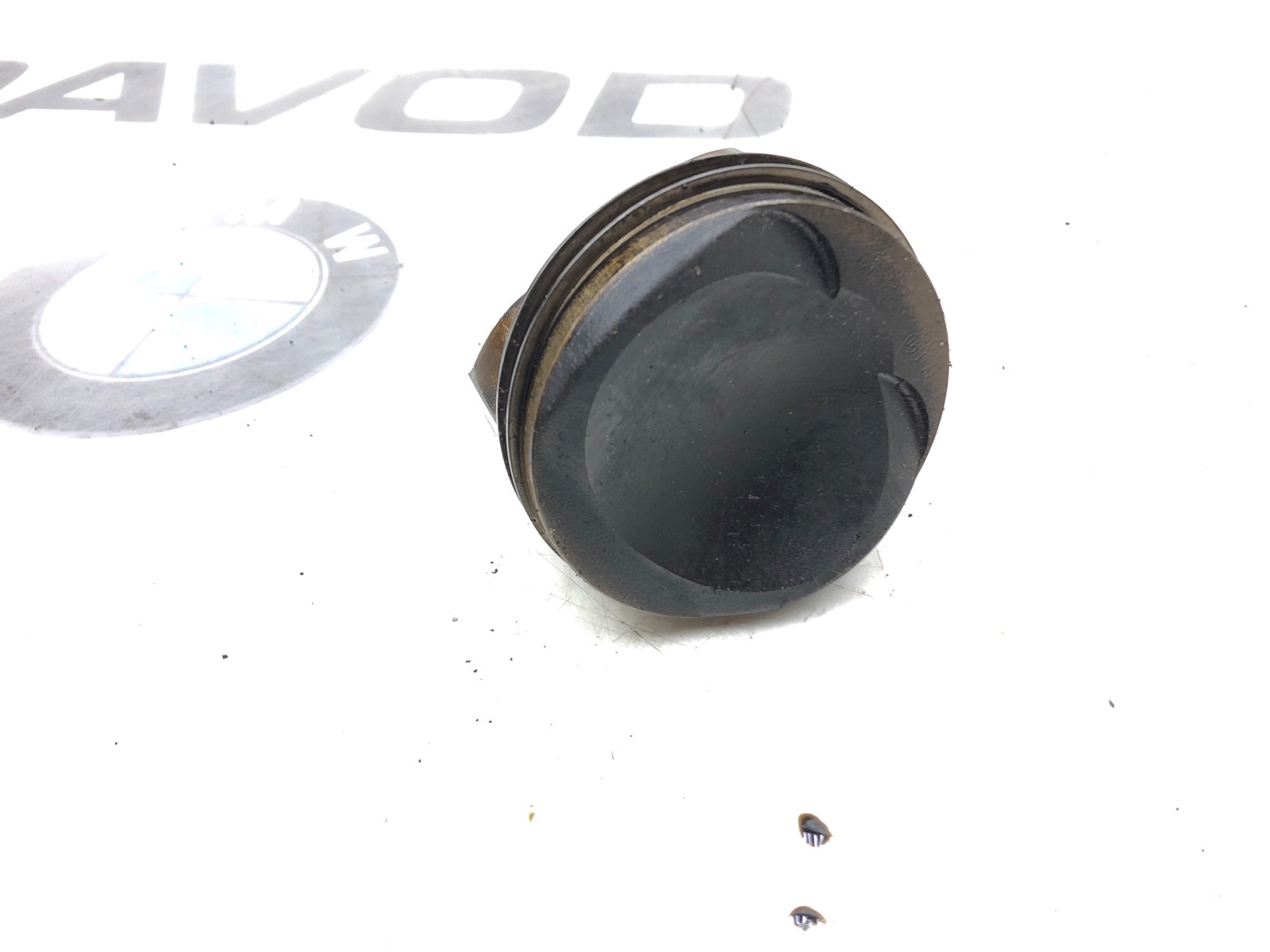 поршень, 2000 рублей, Москва