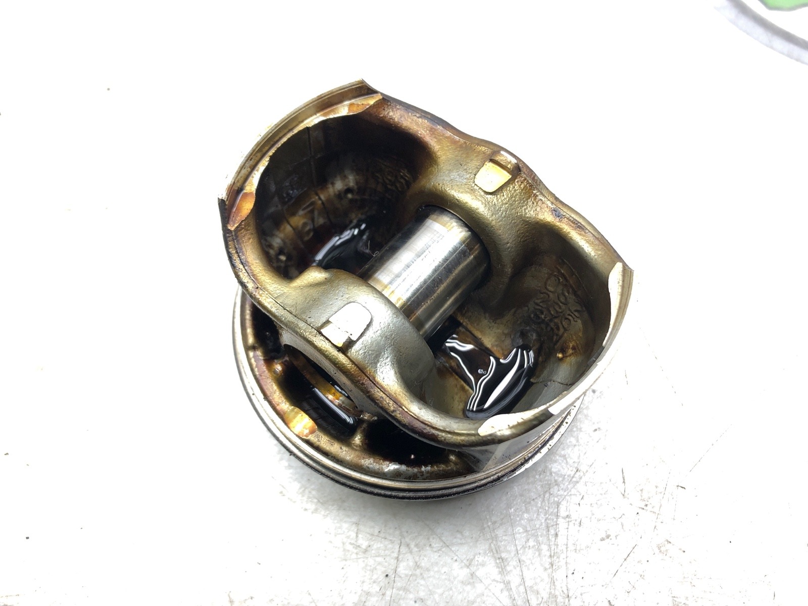 поршень, 2000 рублей, Москва