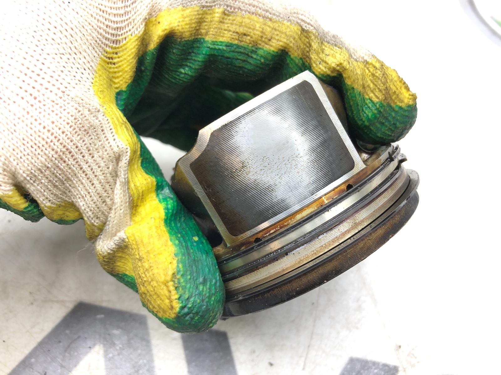 поршень, 2000 рублей, Москва