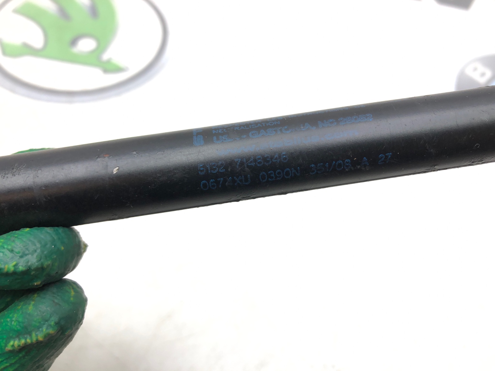 амортизатор капота, 500 рублей, Москва