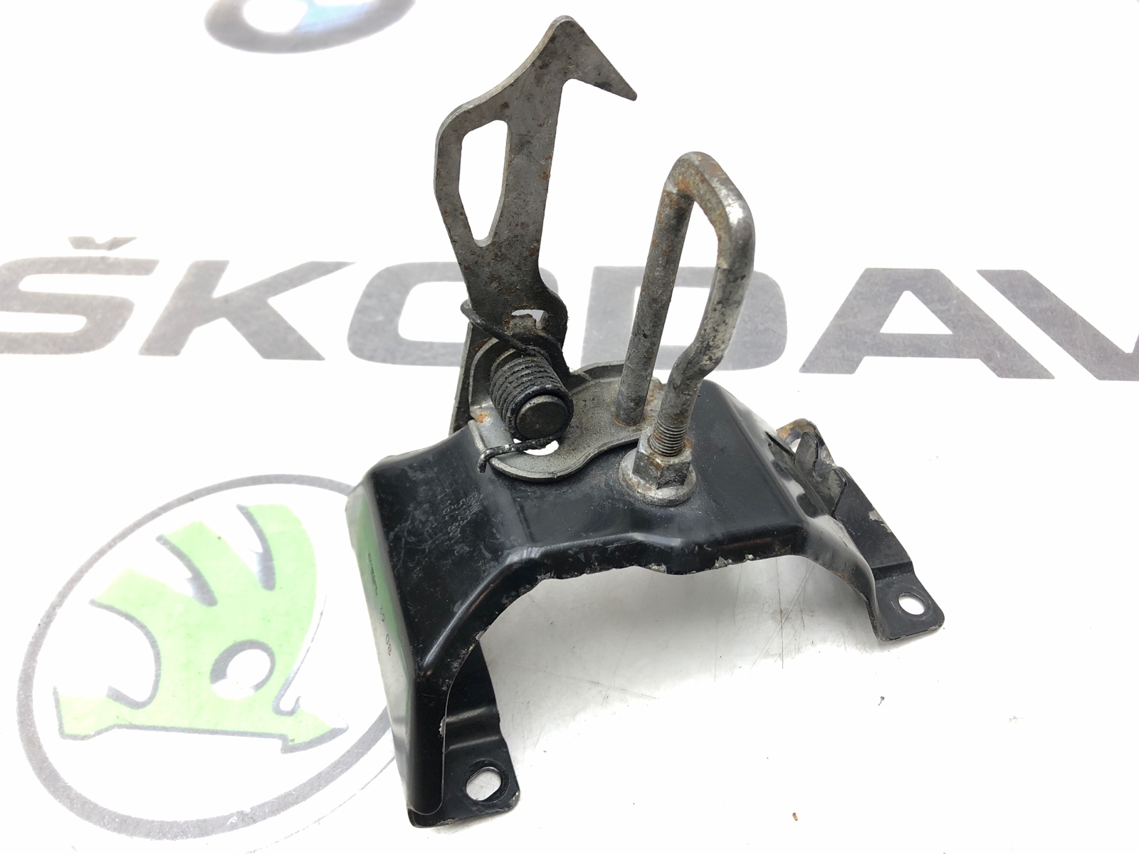 крюк капота, 700 рублей, Москва