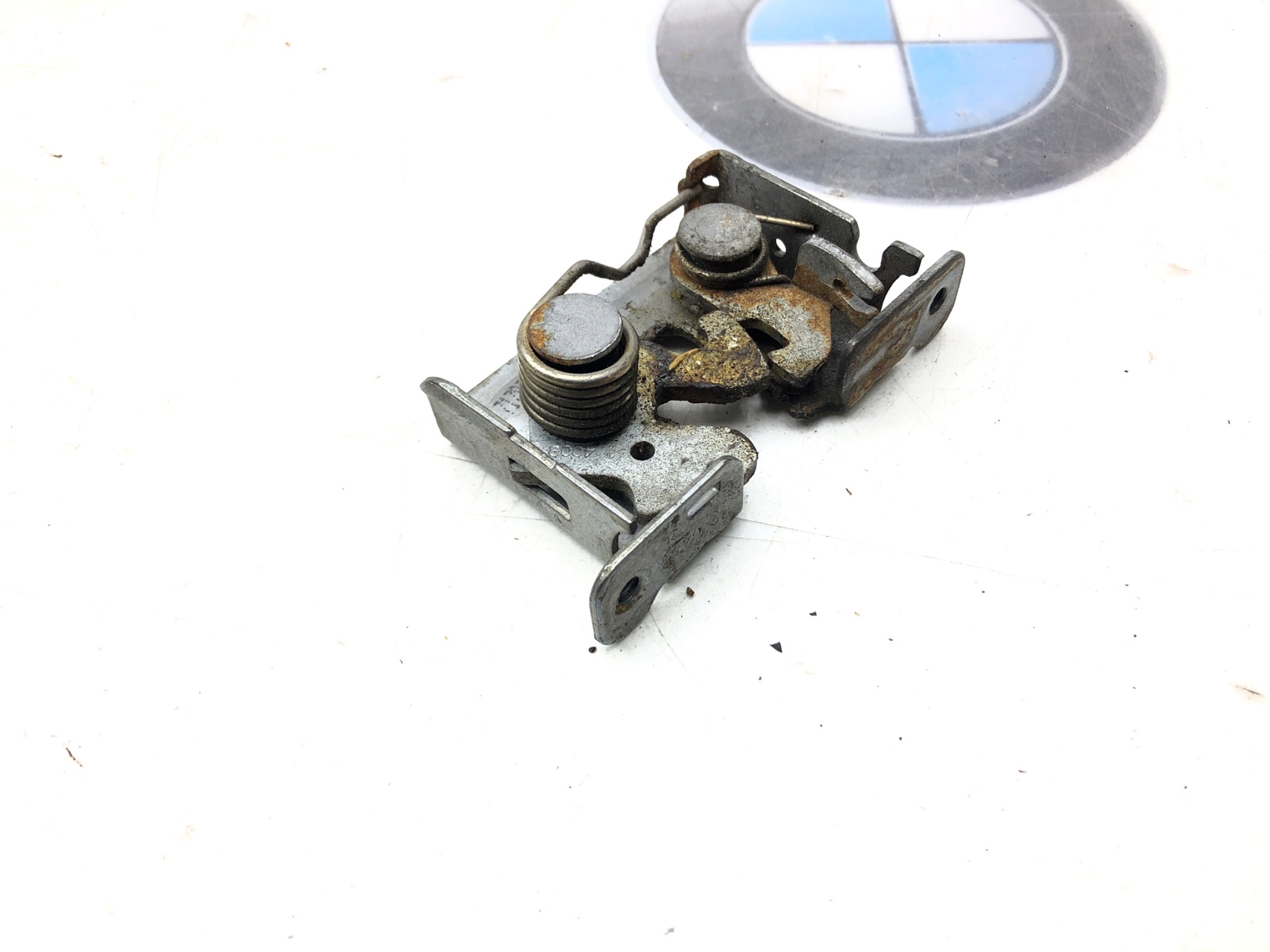 замок капота, 1000 рублей, Москва