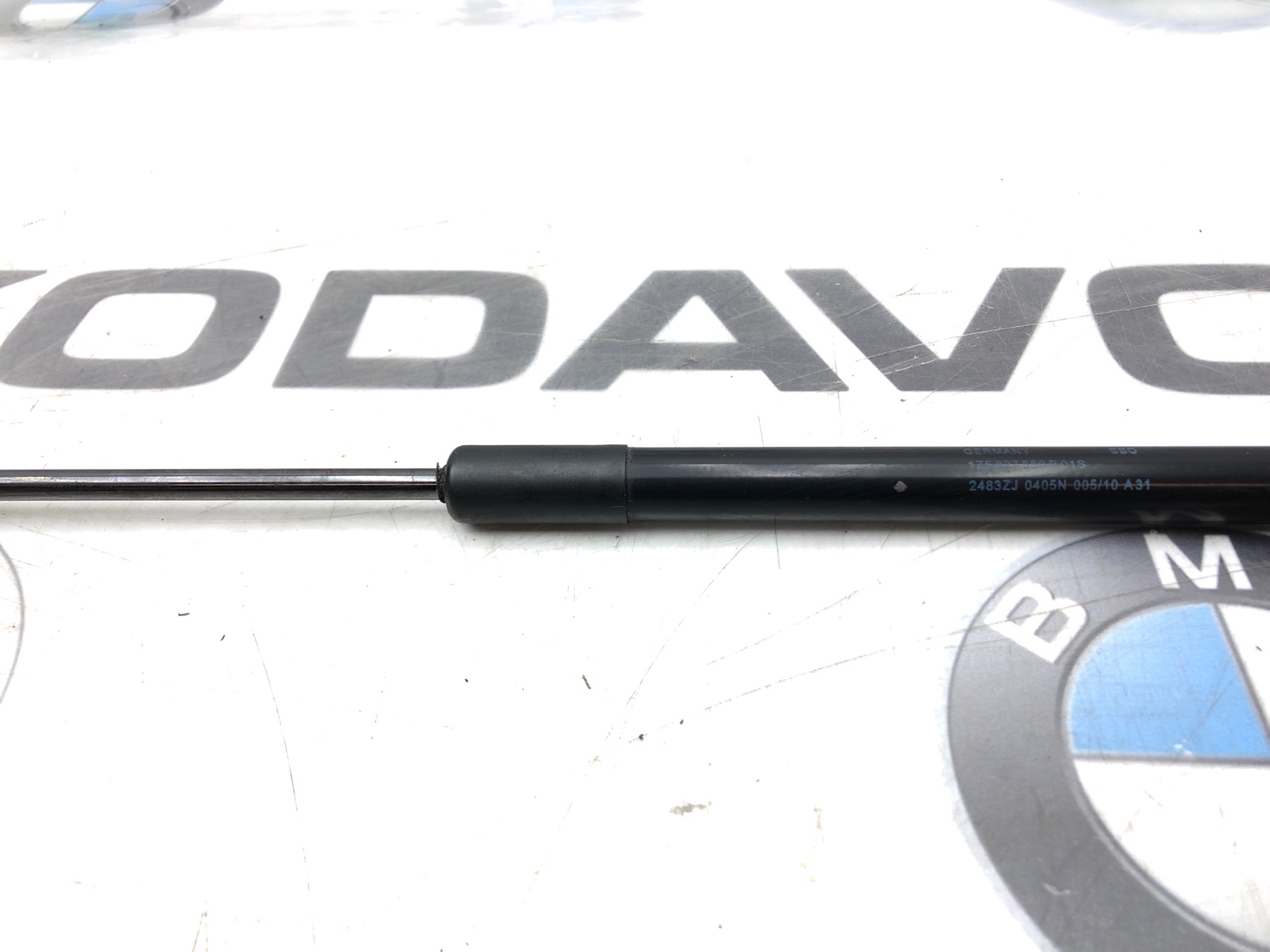 Амортизатор крышки багажника, 500 рублей, Москва