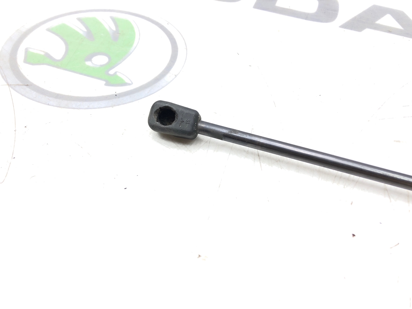 Амортизатор крышки багажника, 500 рублей, Москва