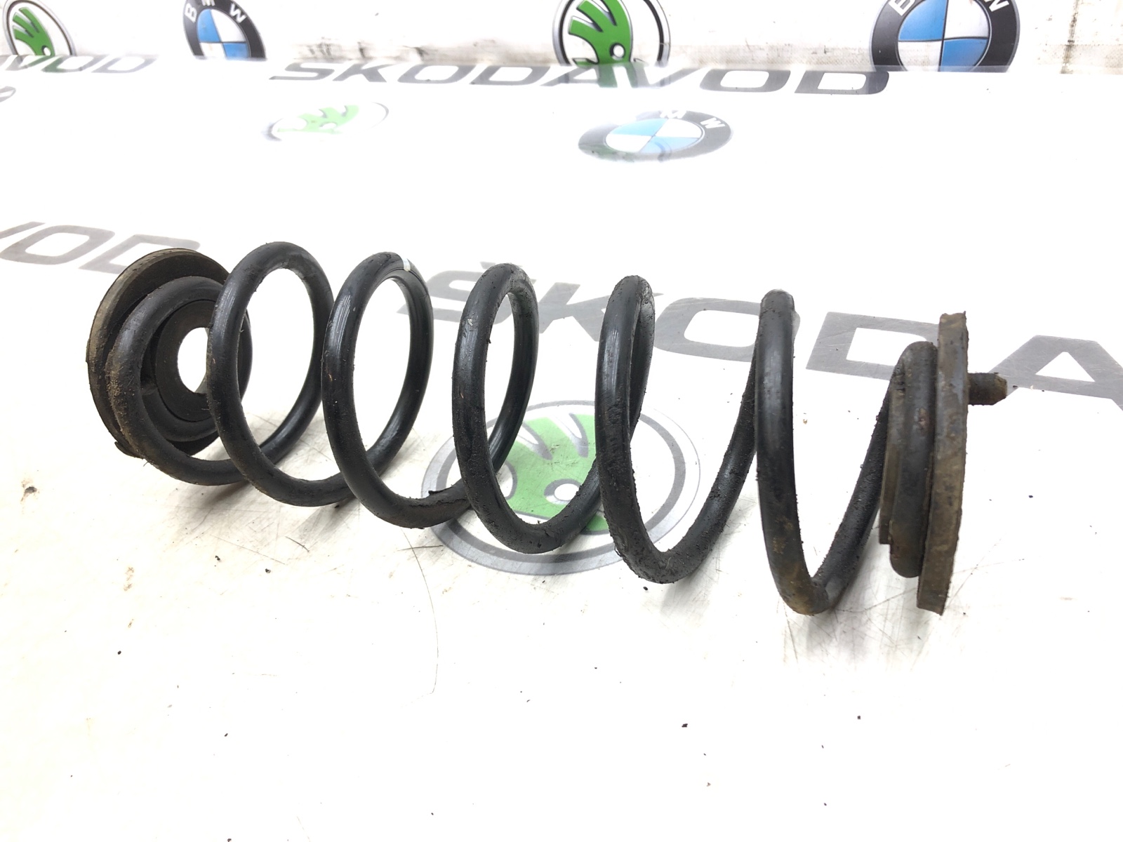 Пружина подвески, 2000 рублей, Москва